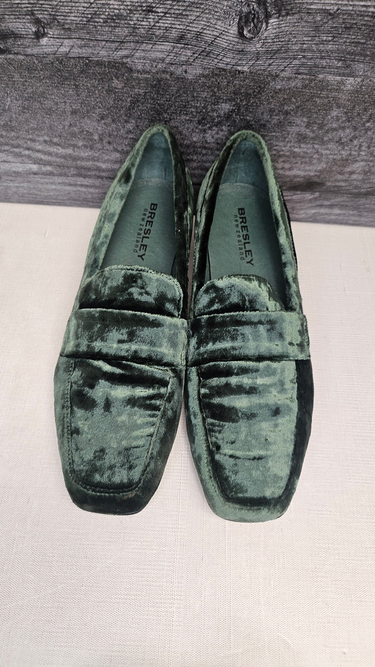 Bresley Green Velvet Loafer (38)