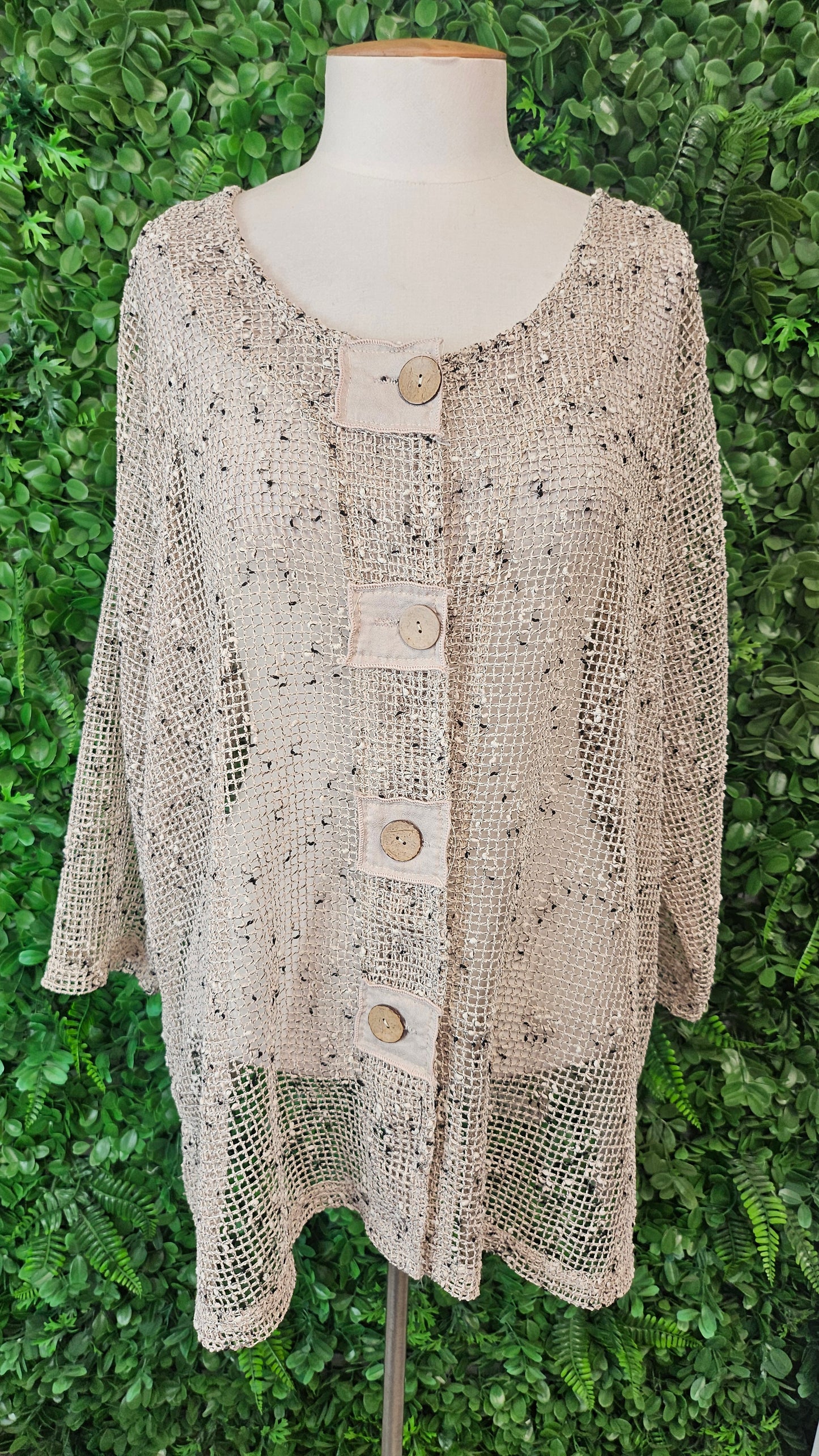 OLLA OH Natural Mesh Button Cardigan BNWT (16-18)