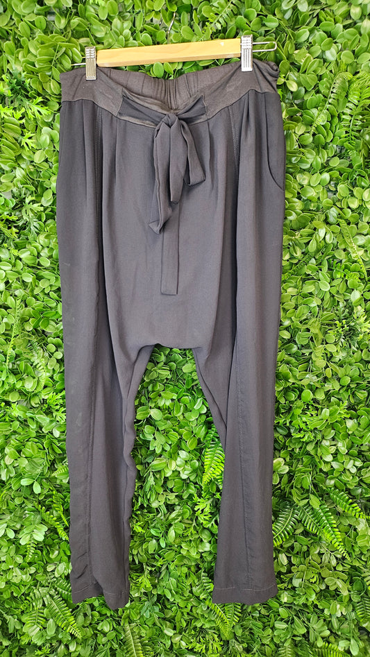 IvyBlu Grey Drop Crutch Pant (12)