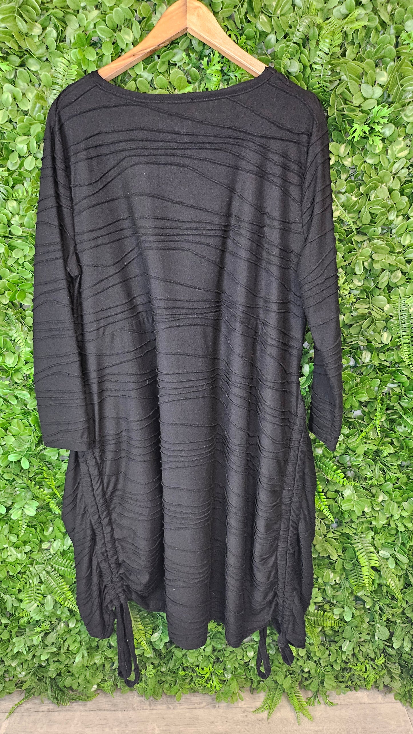 Made Italy Black Textured Dress (18)