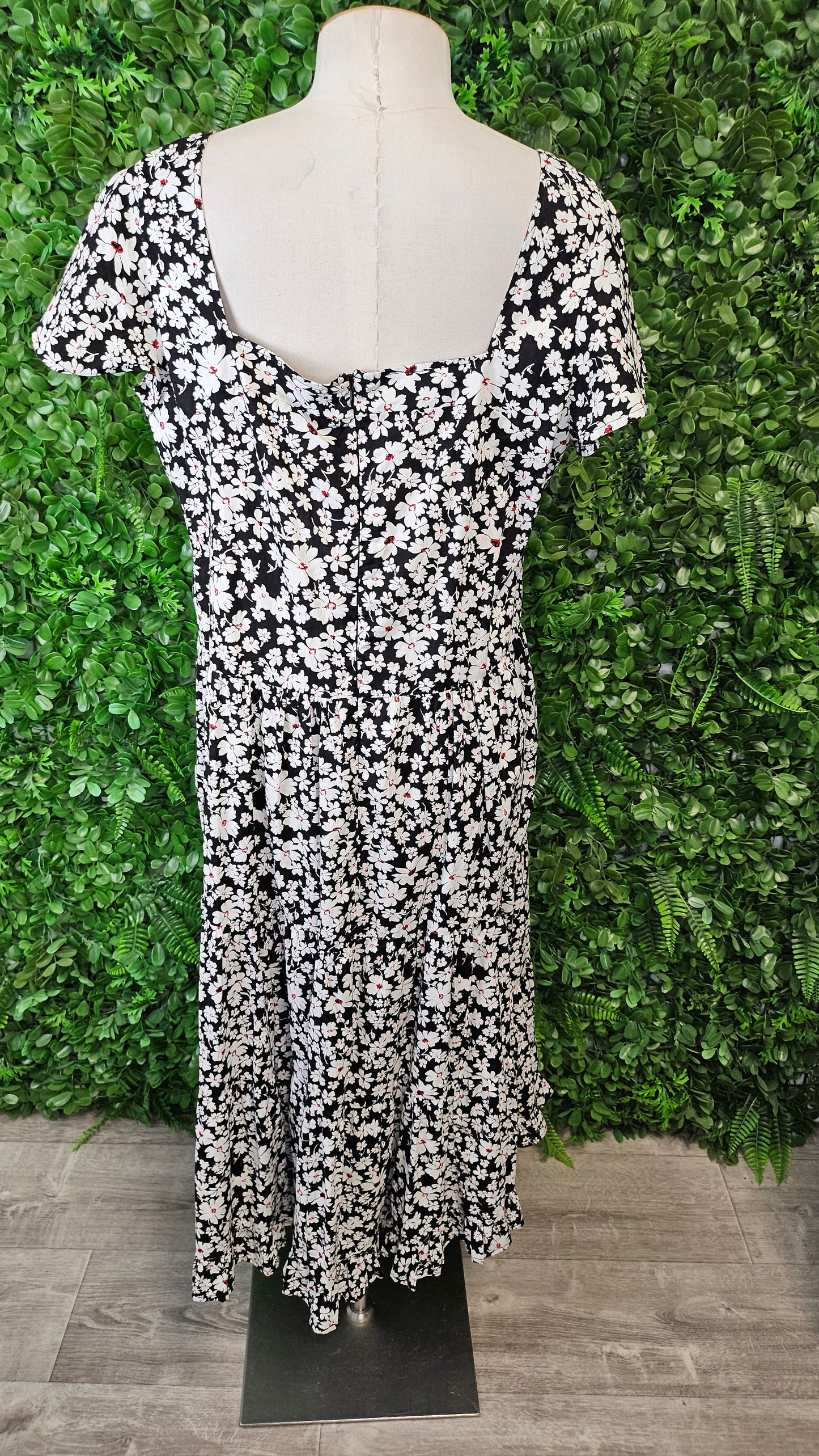 Leonie Floral Marley Dress BNWT (18)