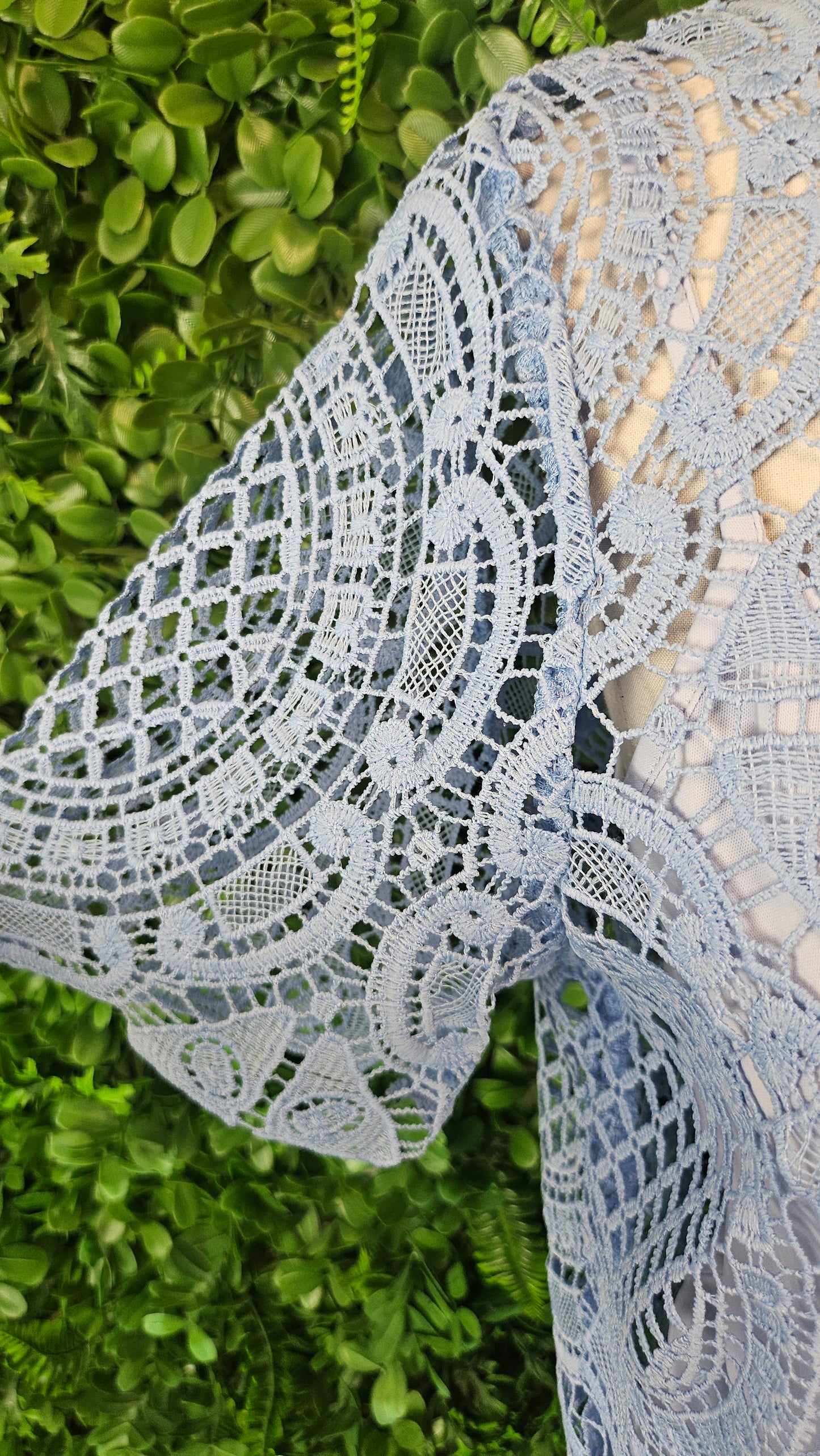 Loobies Story Blue Lace Midi Dress (10)