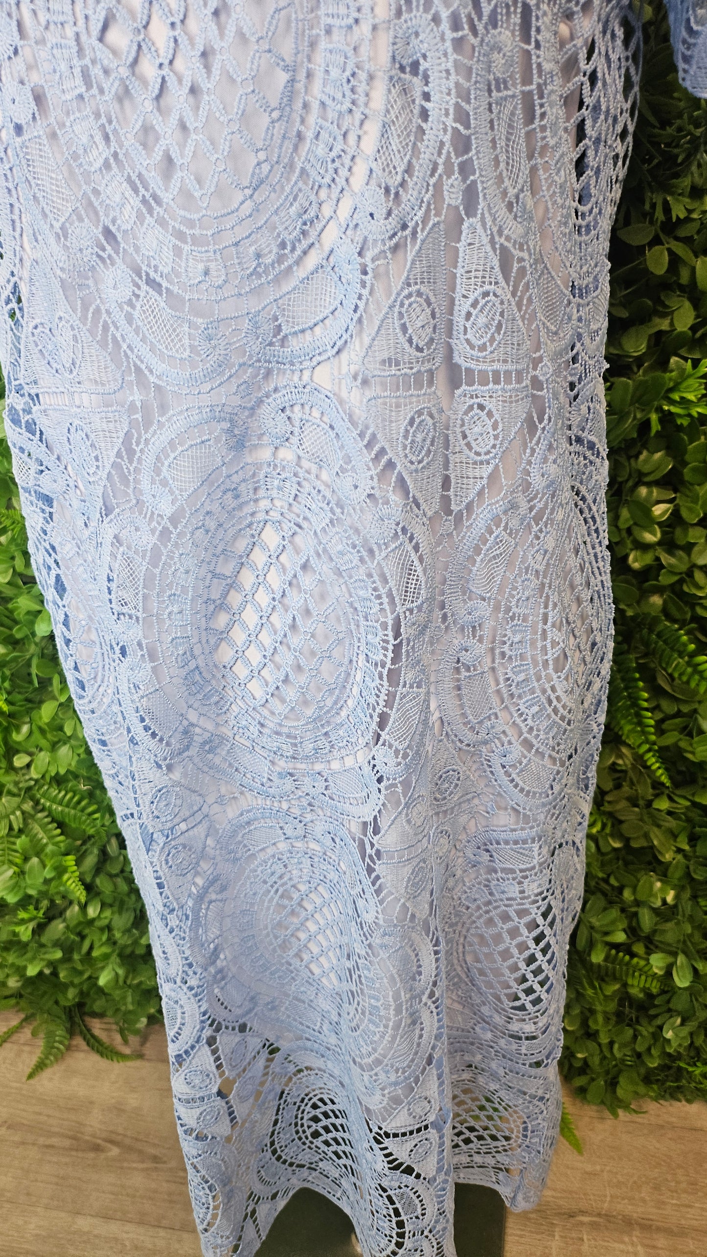 Loobies Story Blue Lace Midi Dress (10)