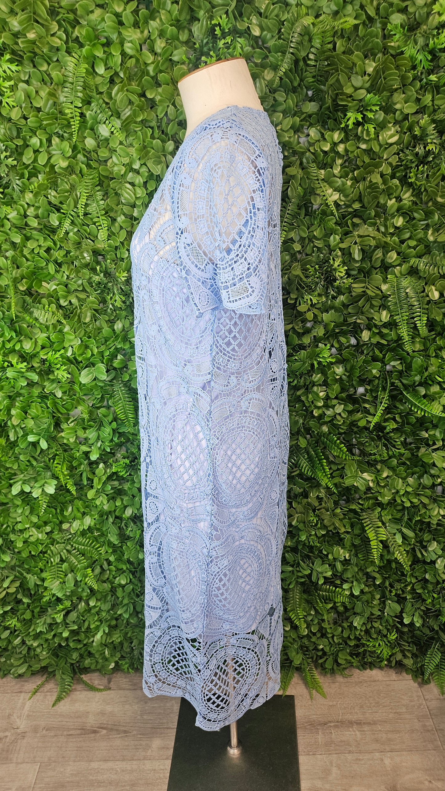 Loobies Story Blue Lace Midi Dress (10)