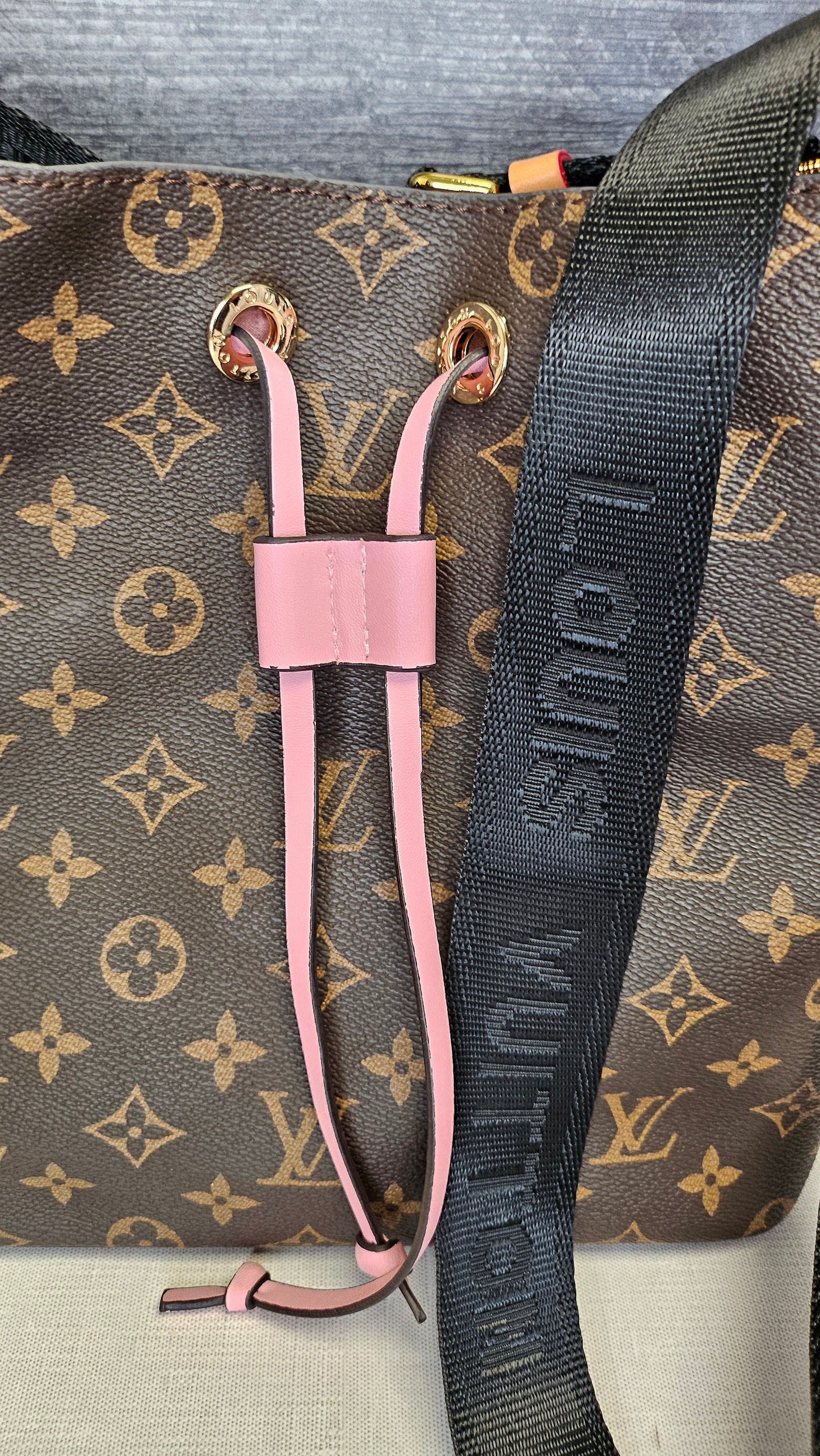 LV Brown Copy 24x23x17cm