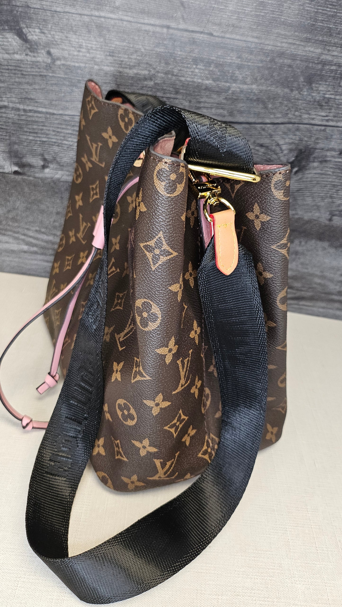 LV Brown Copy 24x23x17cm