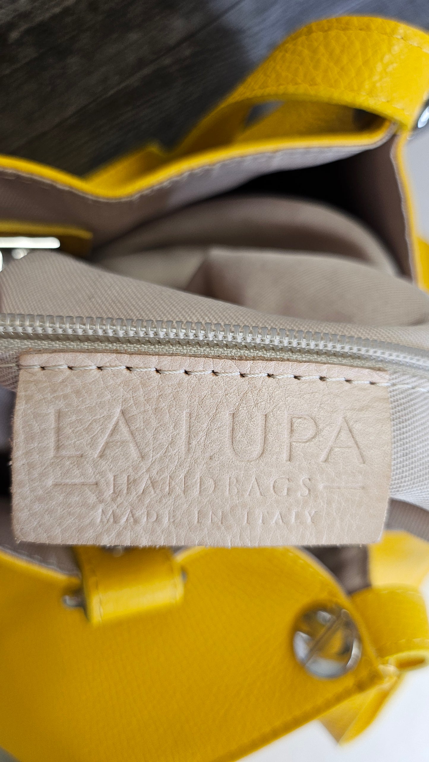 La Lupa Yellow Leather Tote 35x35x17cm