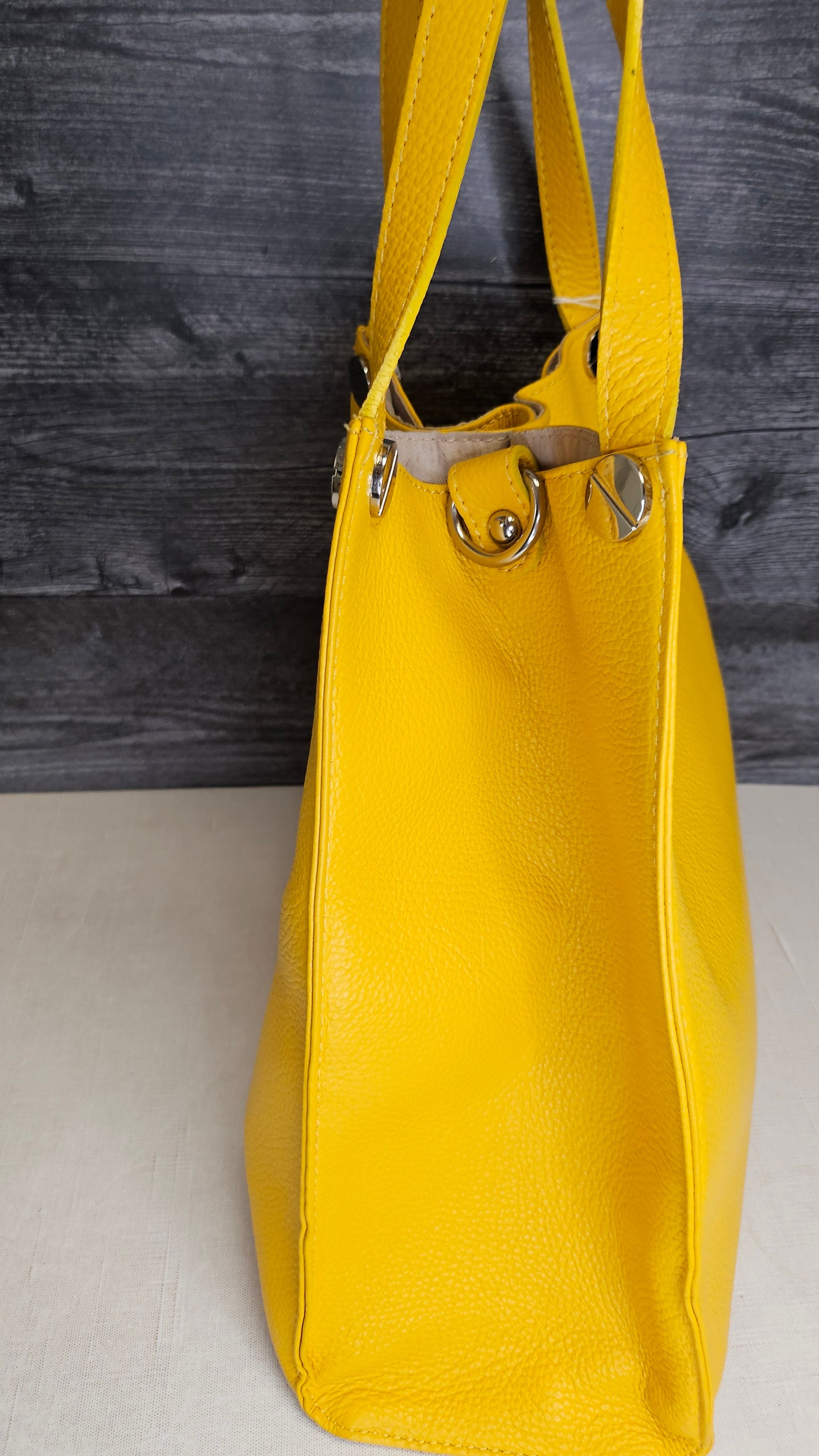 La Lupa Yellow Leather Tote 35x35x17cm