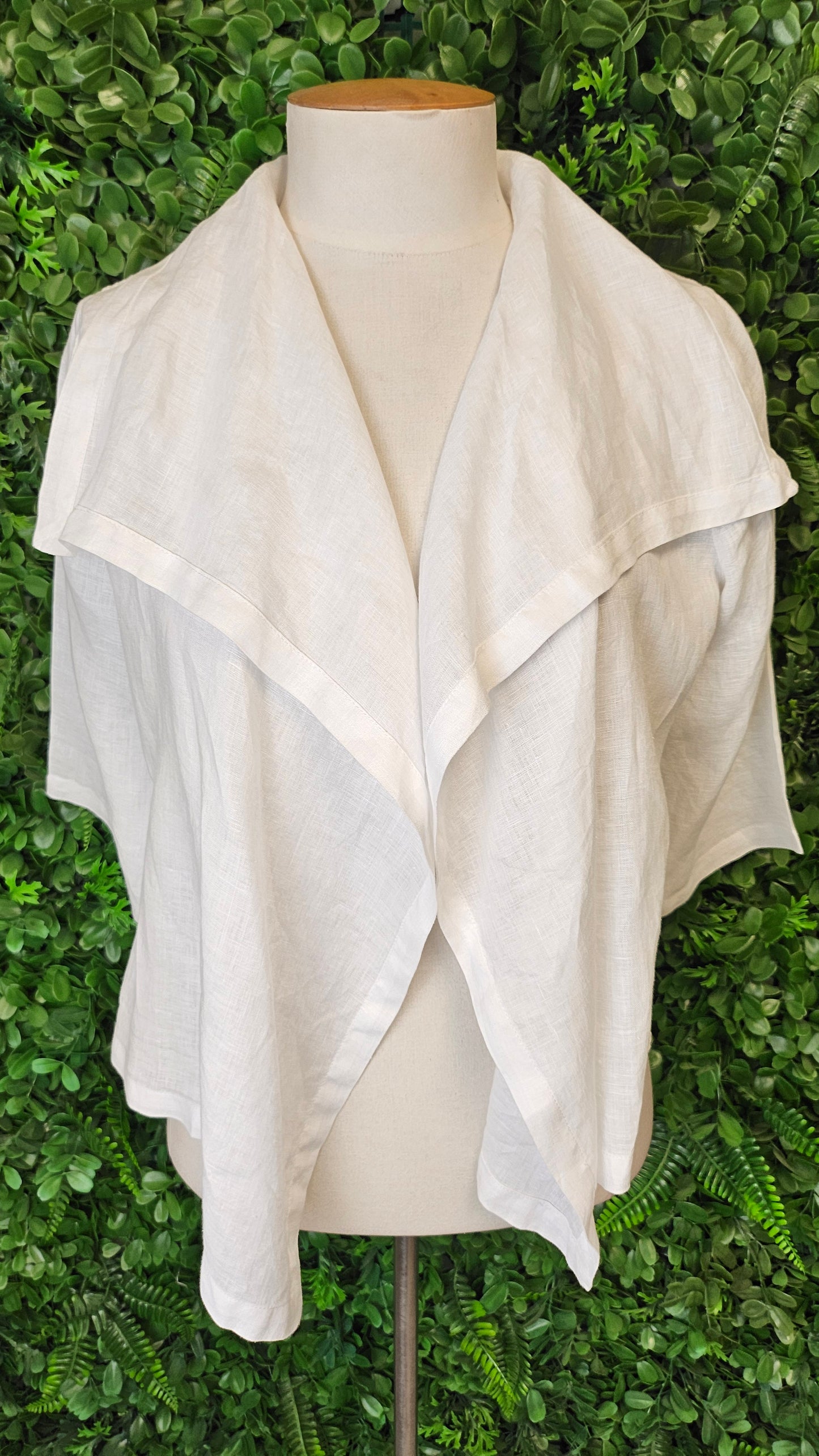 See Saw White Crop Linen Jacket (8)