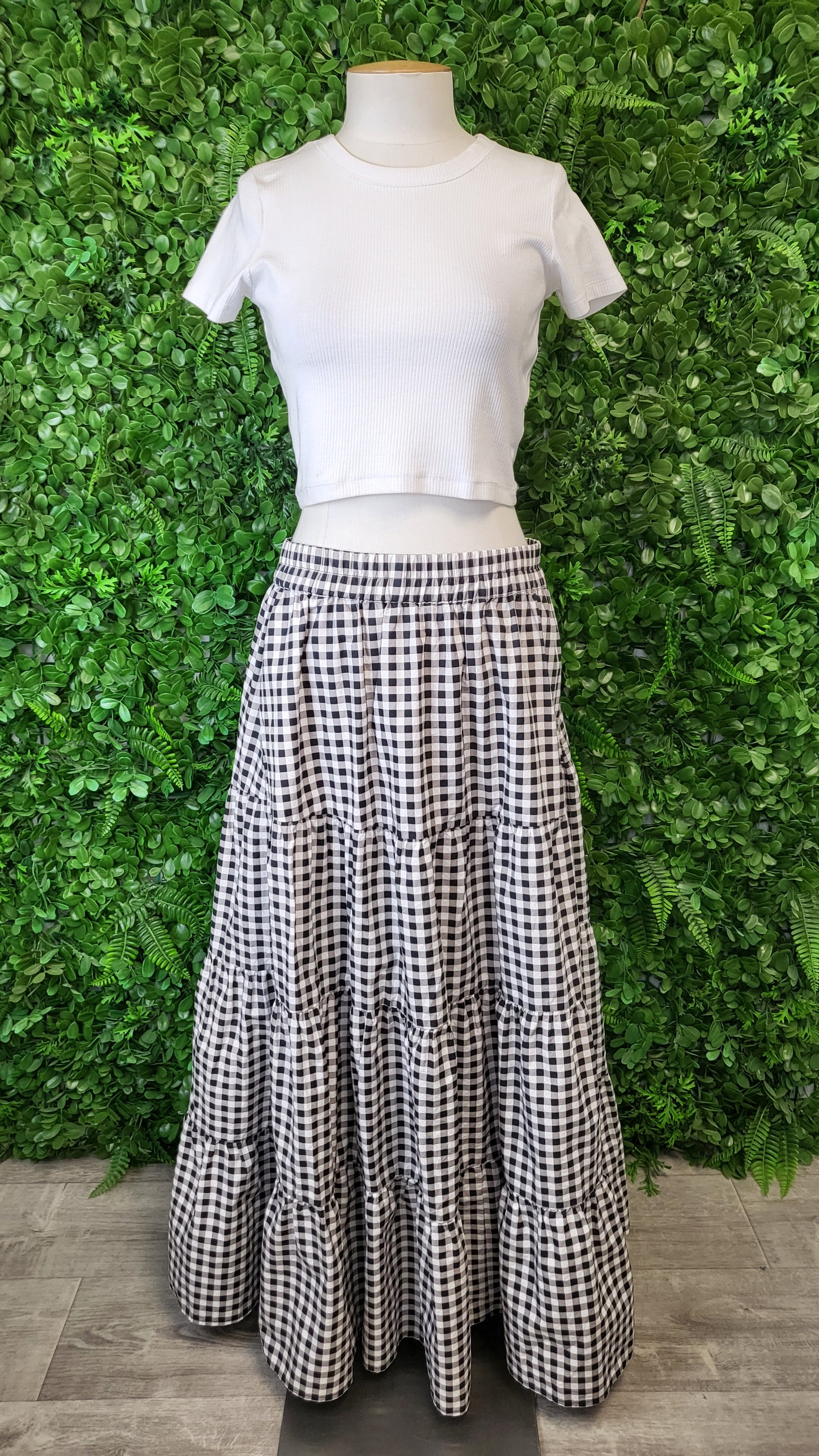 Dear Sutton B/W Gingham Tiered Skirt (12)