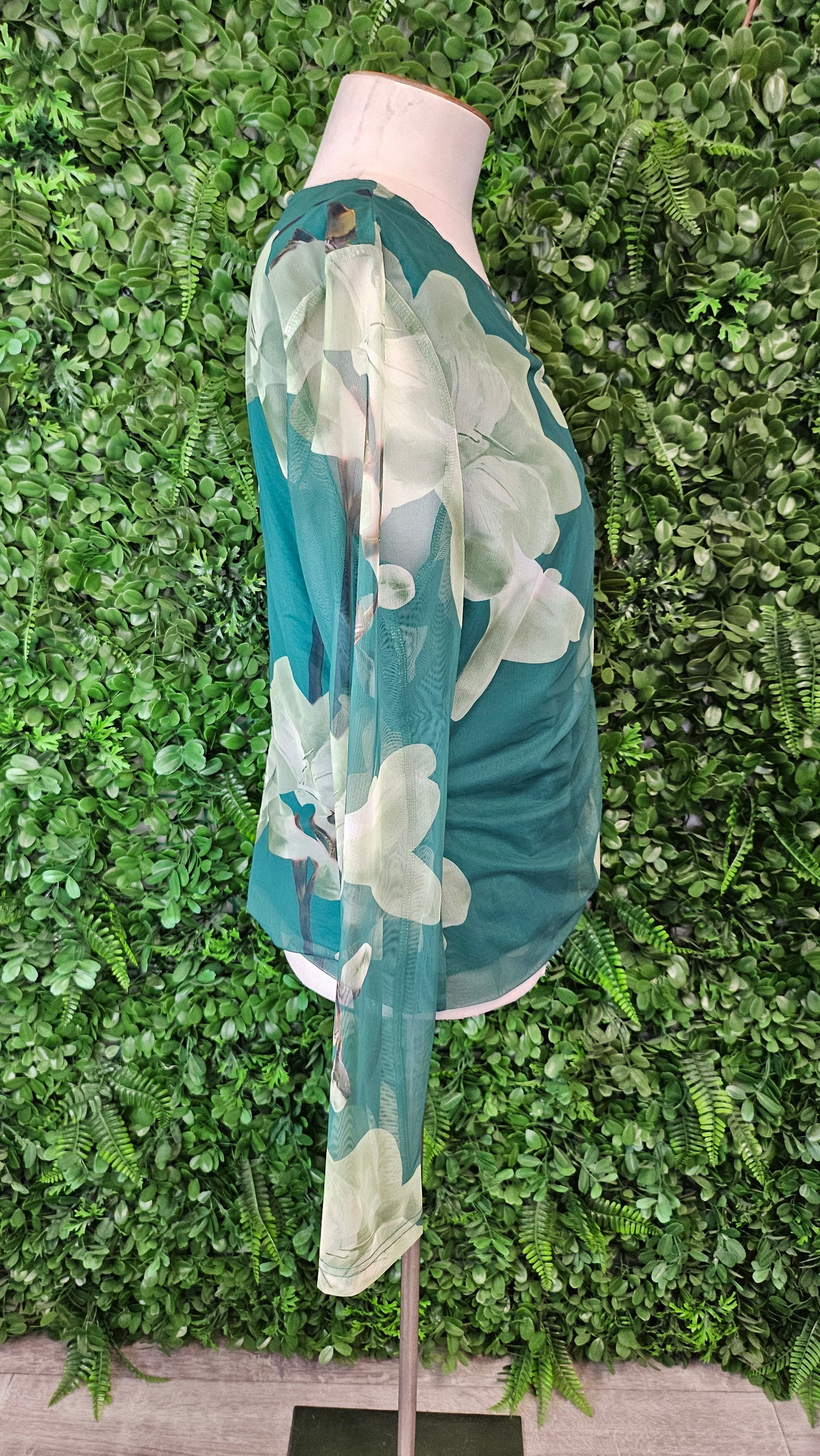 Stories Be Told Green Floral Mesh Top (14)