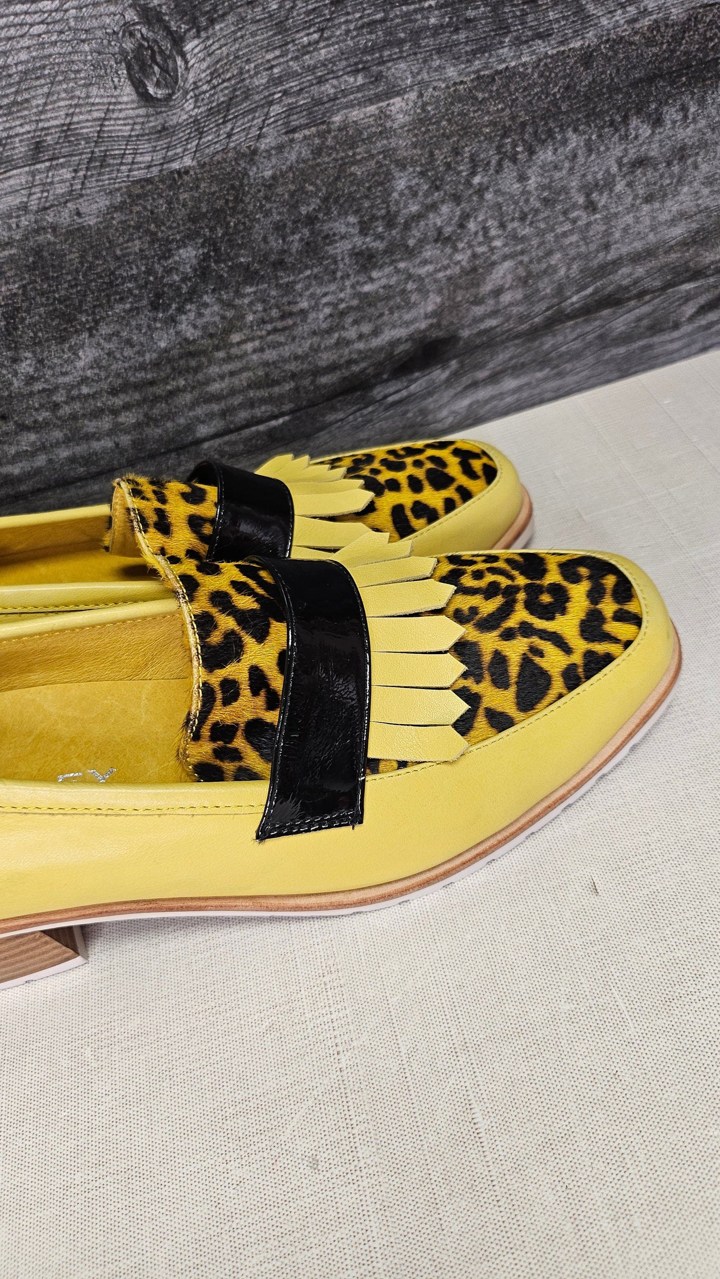 Bresley Yellow Loafer (37)