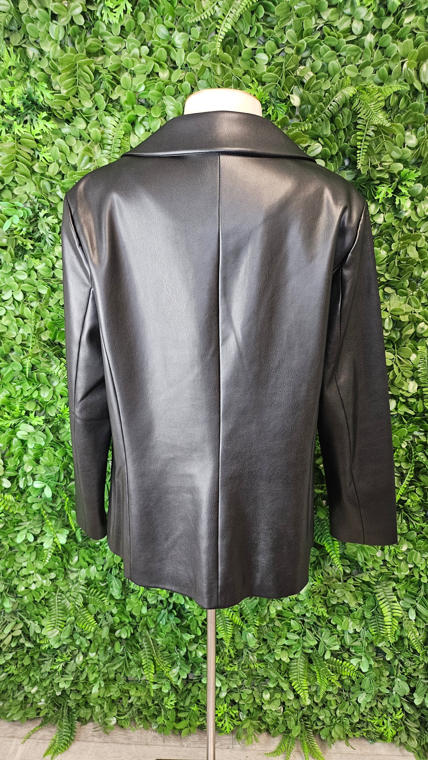 Jacqui E Black Pleather Blazer (14)