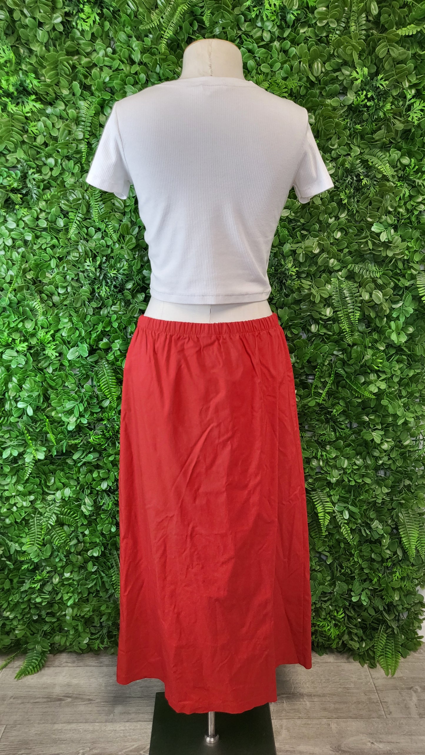 Poppies Collection Red Ruched Skirt (18)