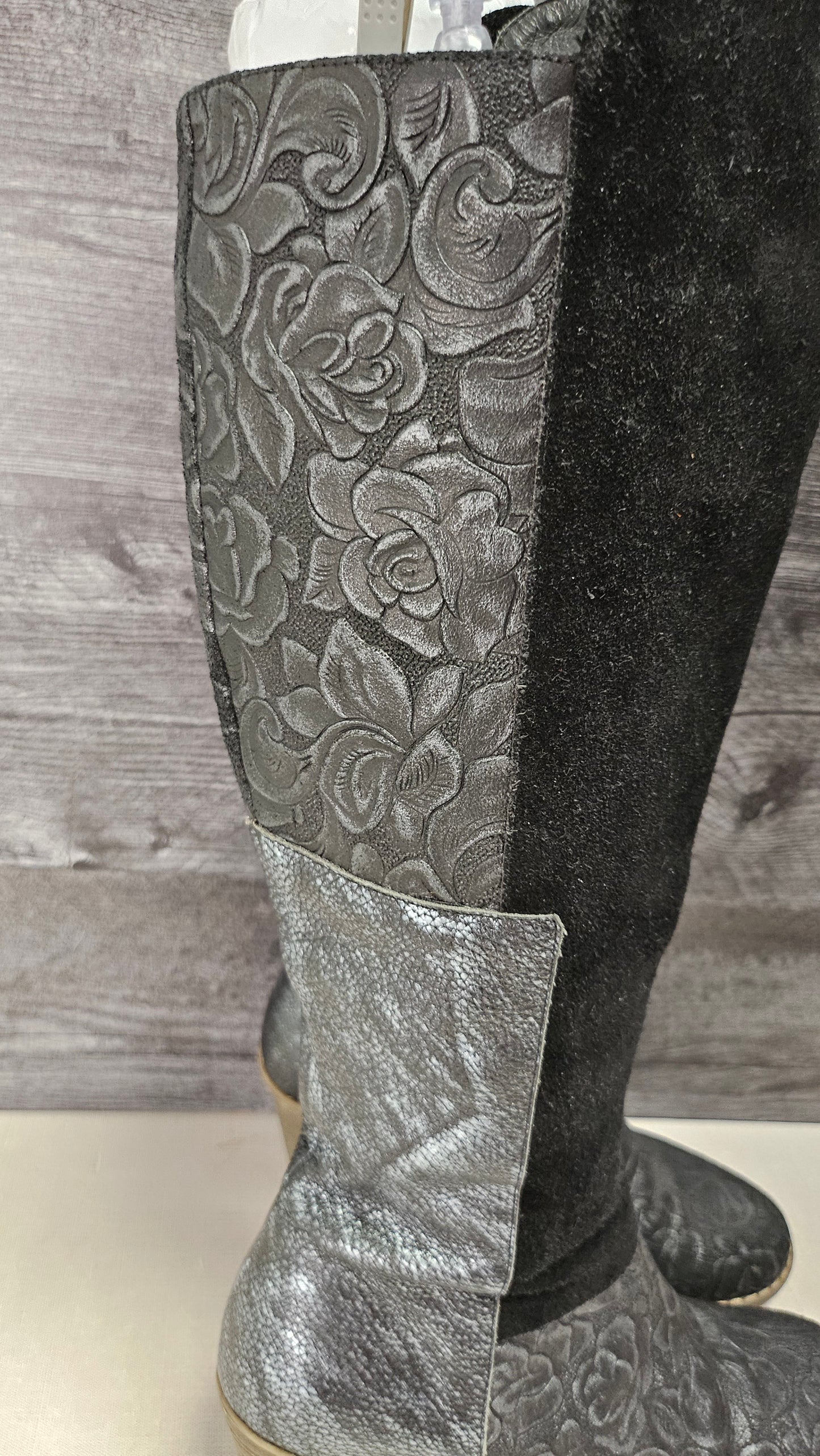 Bresley Black/Charcoal Textured Boot (37)