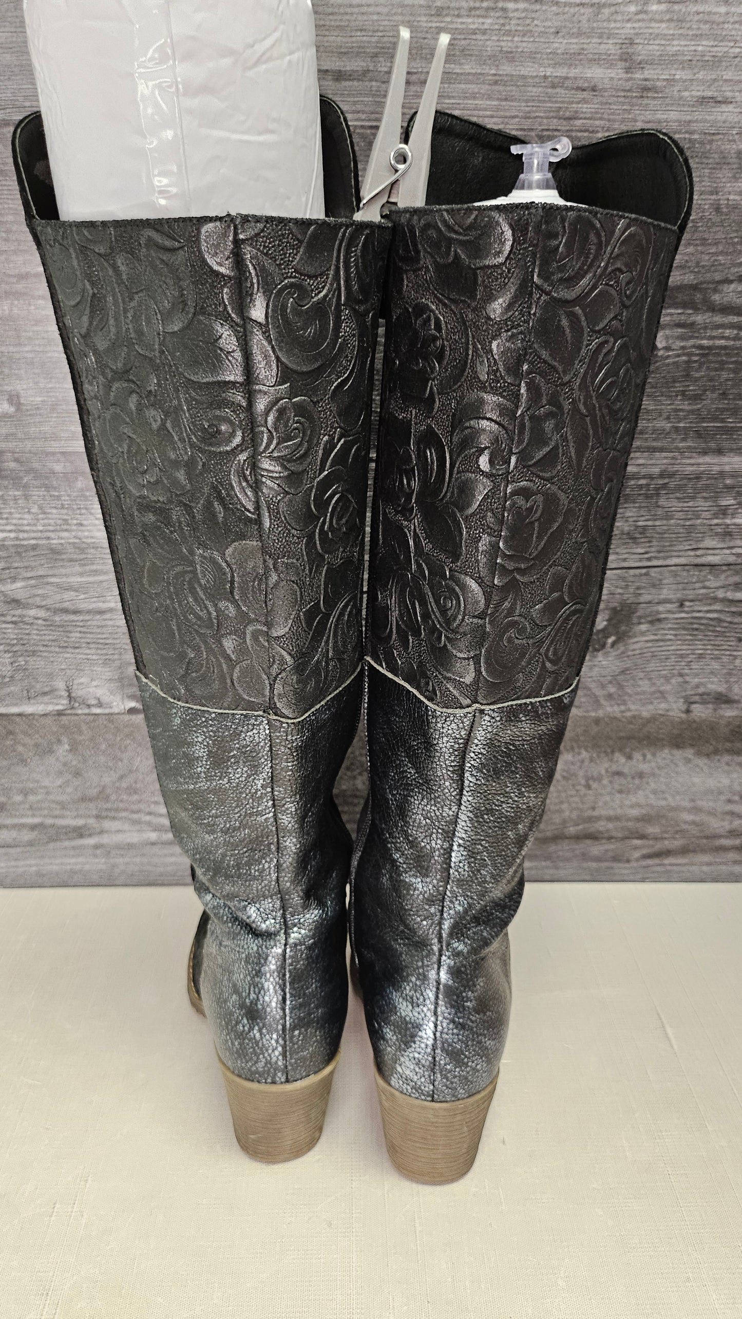 Bresley Black/Charcoal Textured Boot (37)
