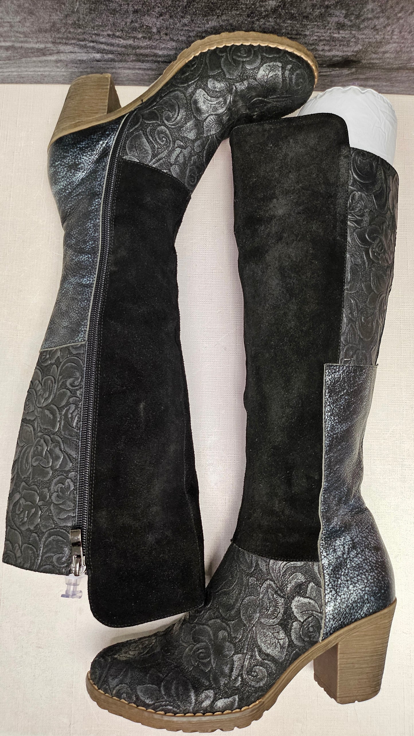 Bresley Black/Charcoal Textured Boot (37)