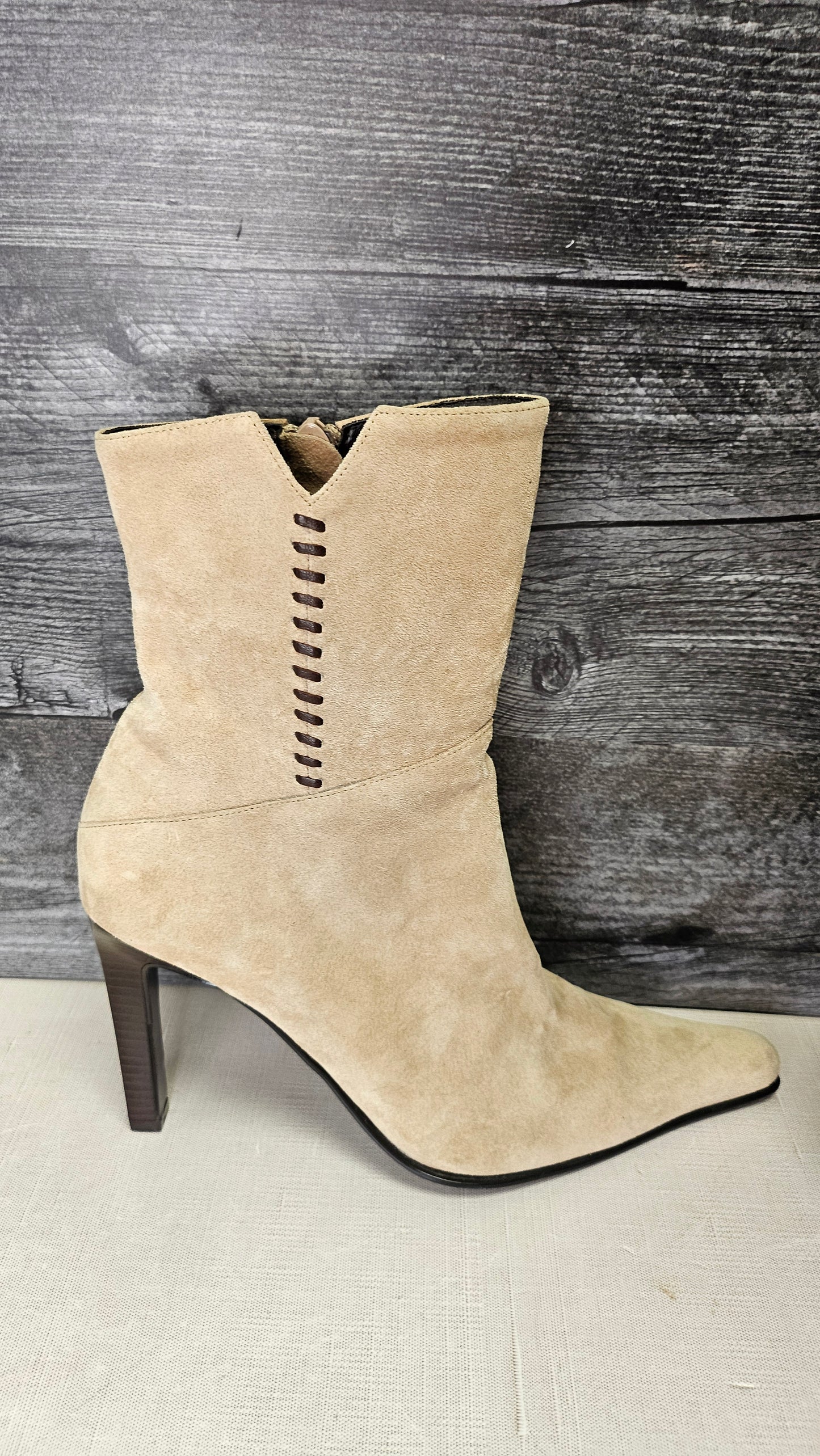Sachi Sand Suede Boot (8.5)