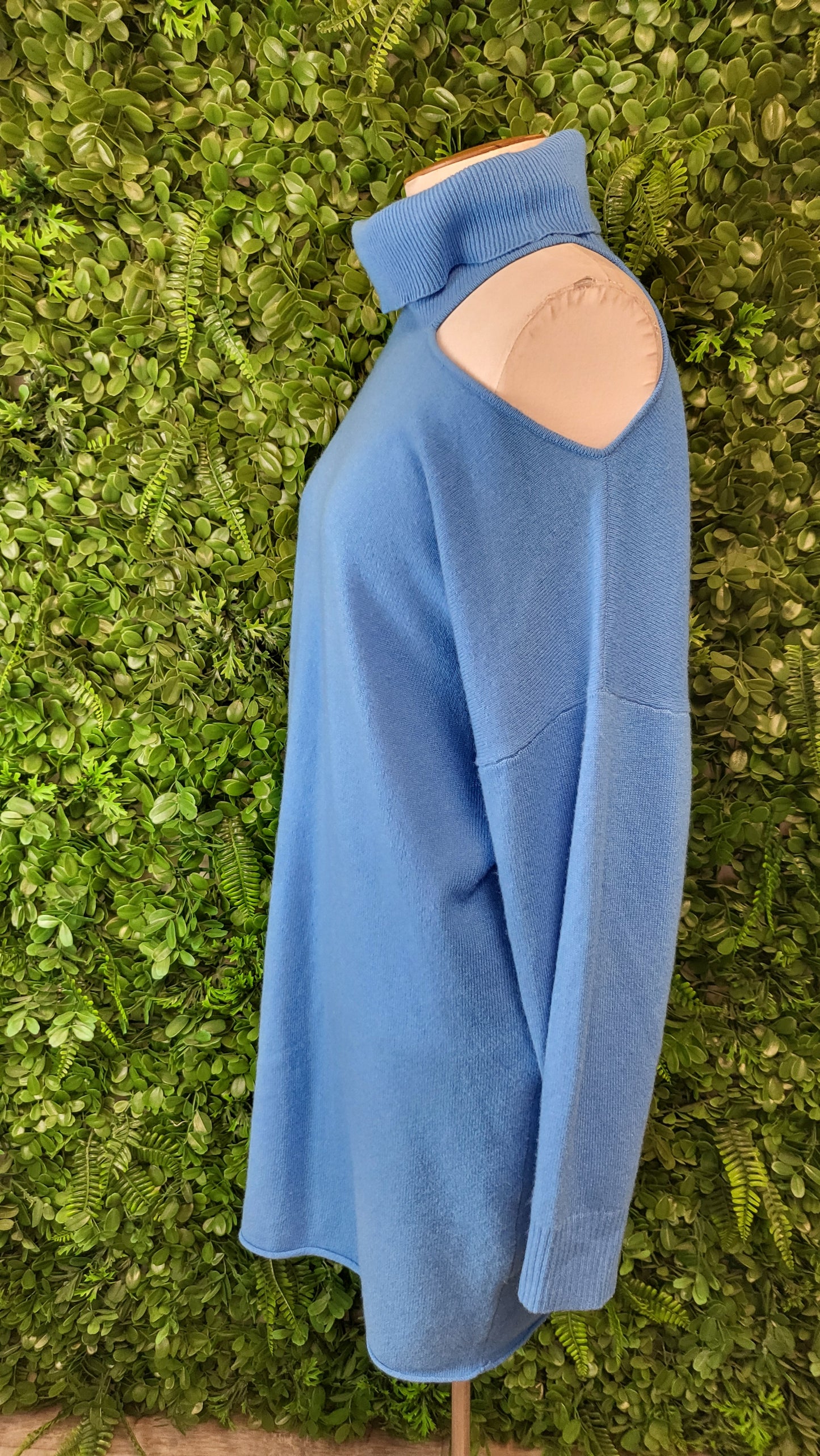 360 Cashmere Blue Joana Cashmere Turtleneck Dress (14)