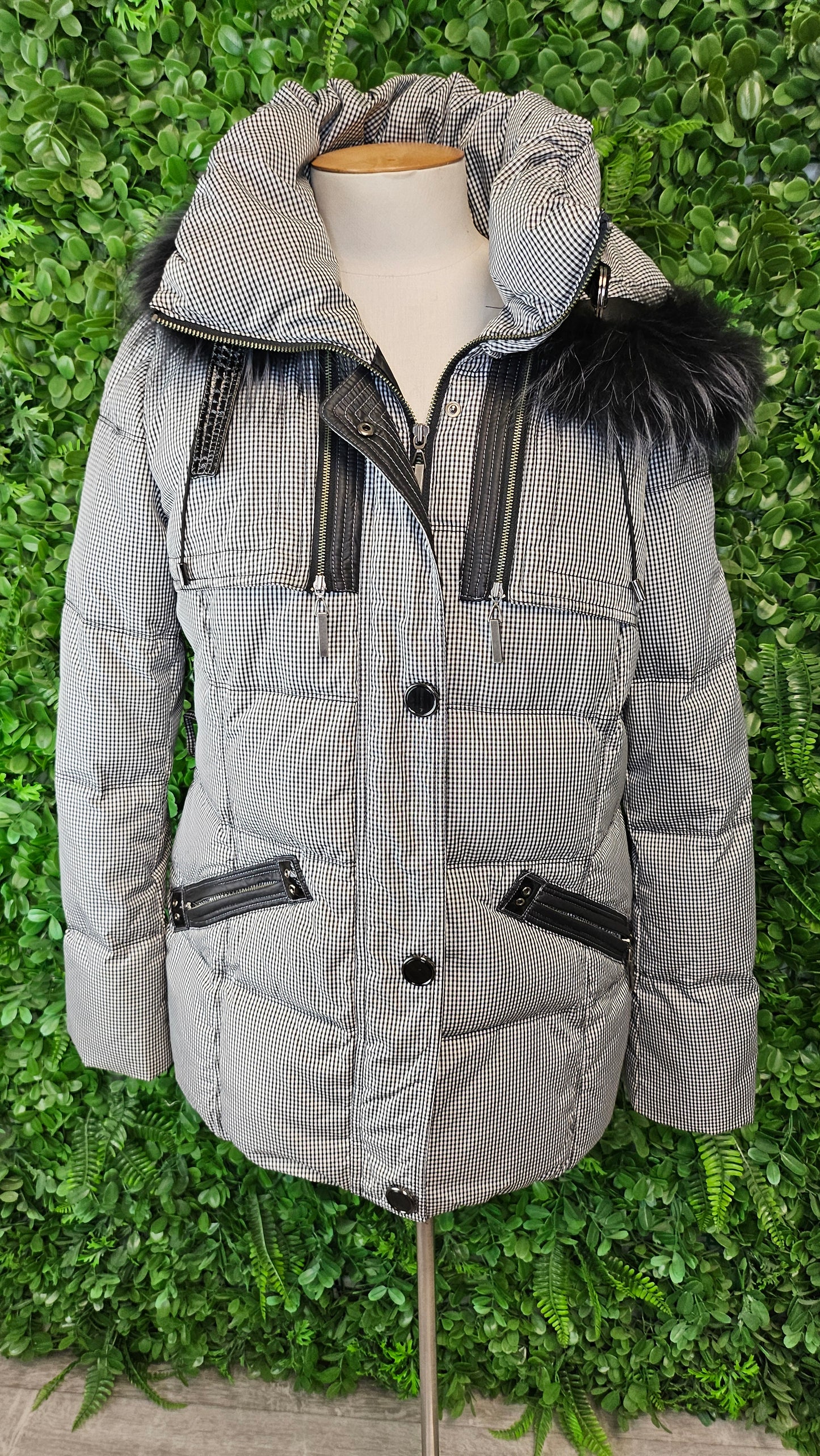 Discovering Gingham Down Jacket (12)