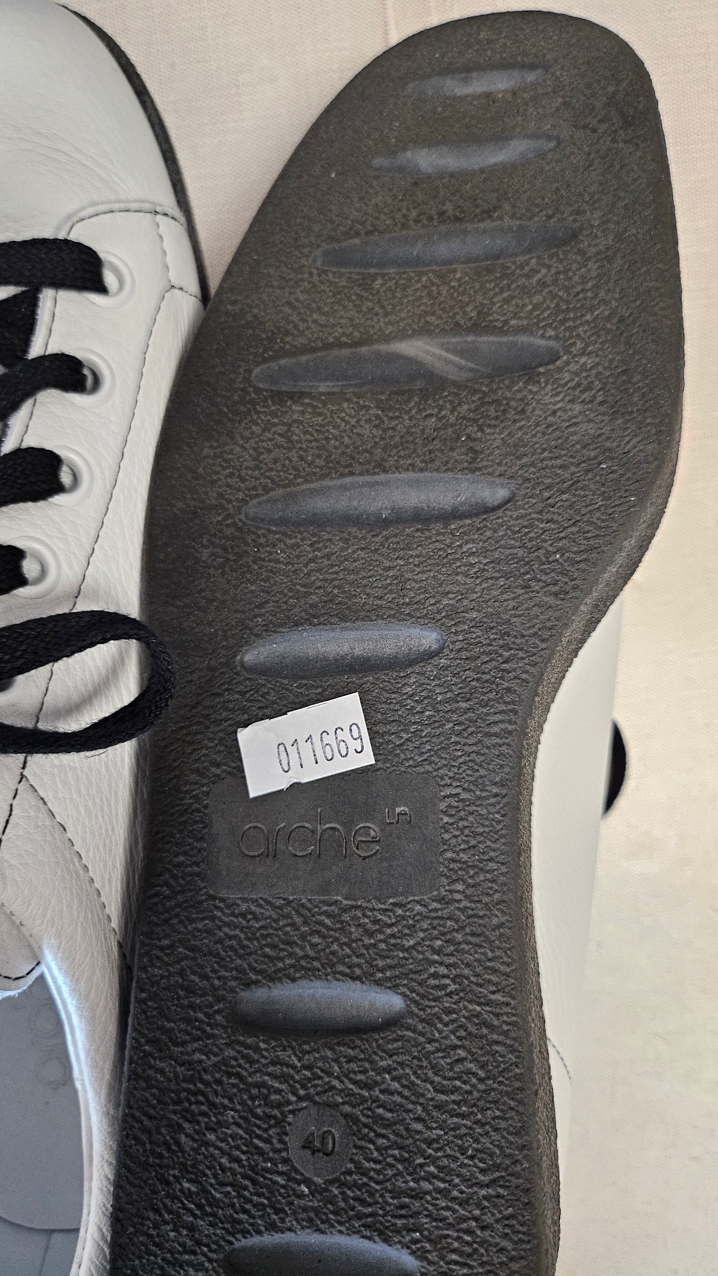 Arche White Comedy Sneaker (40)