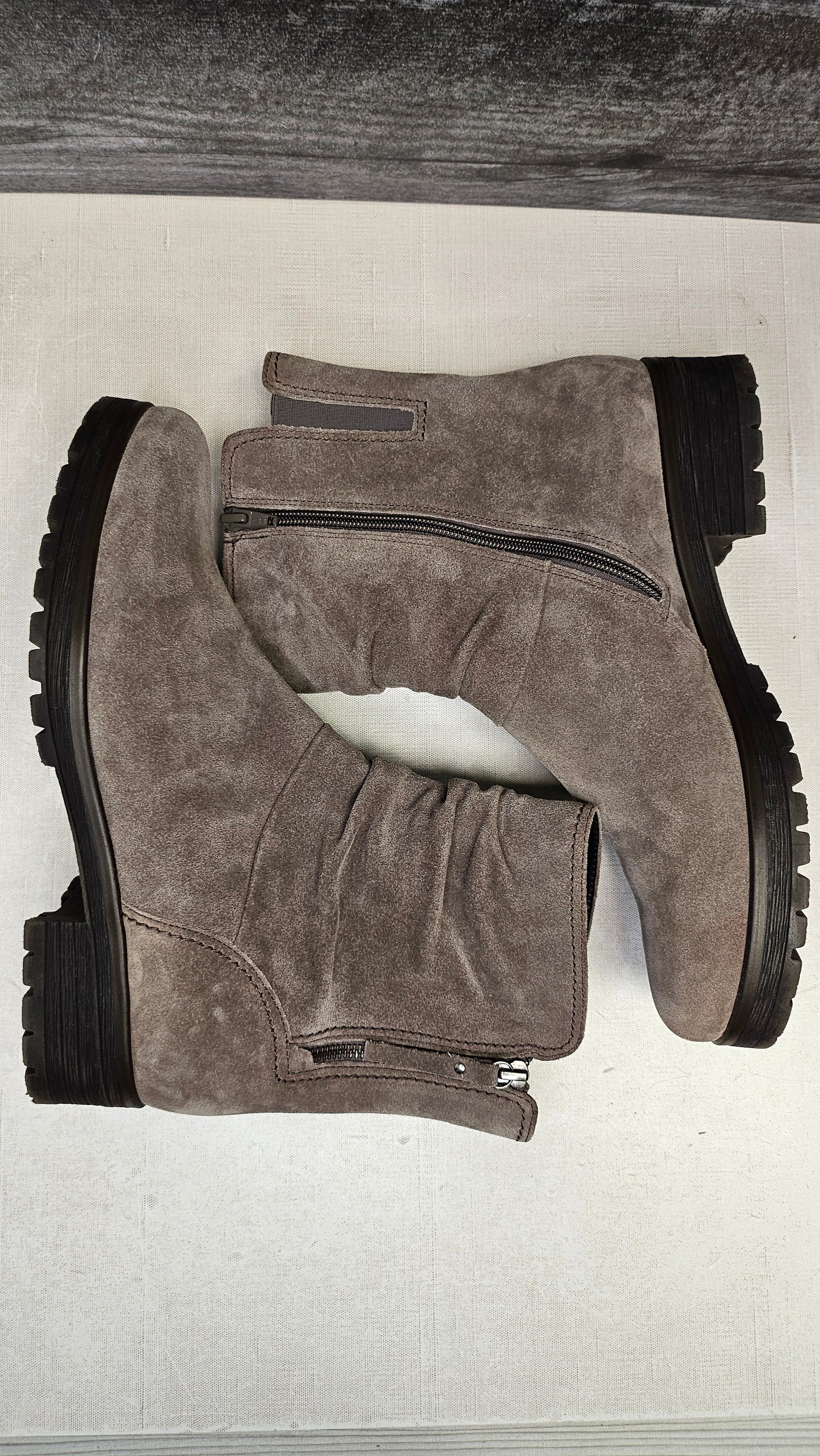 Gabor Donkey Suede Boot (13)