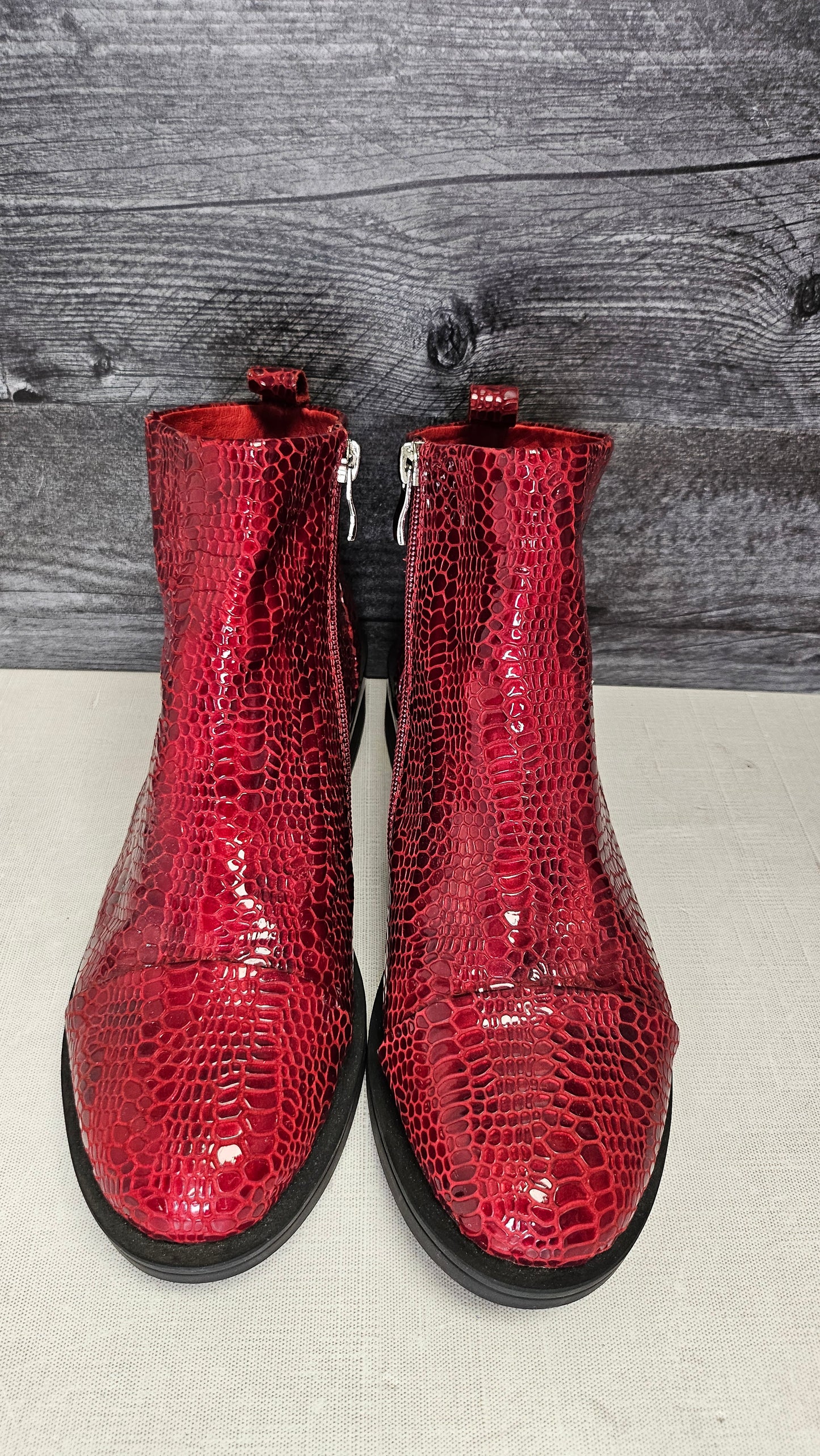 Minx Red Faux Croc Ankle Boot (41)