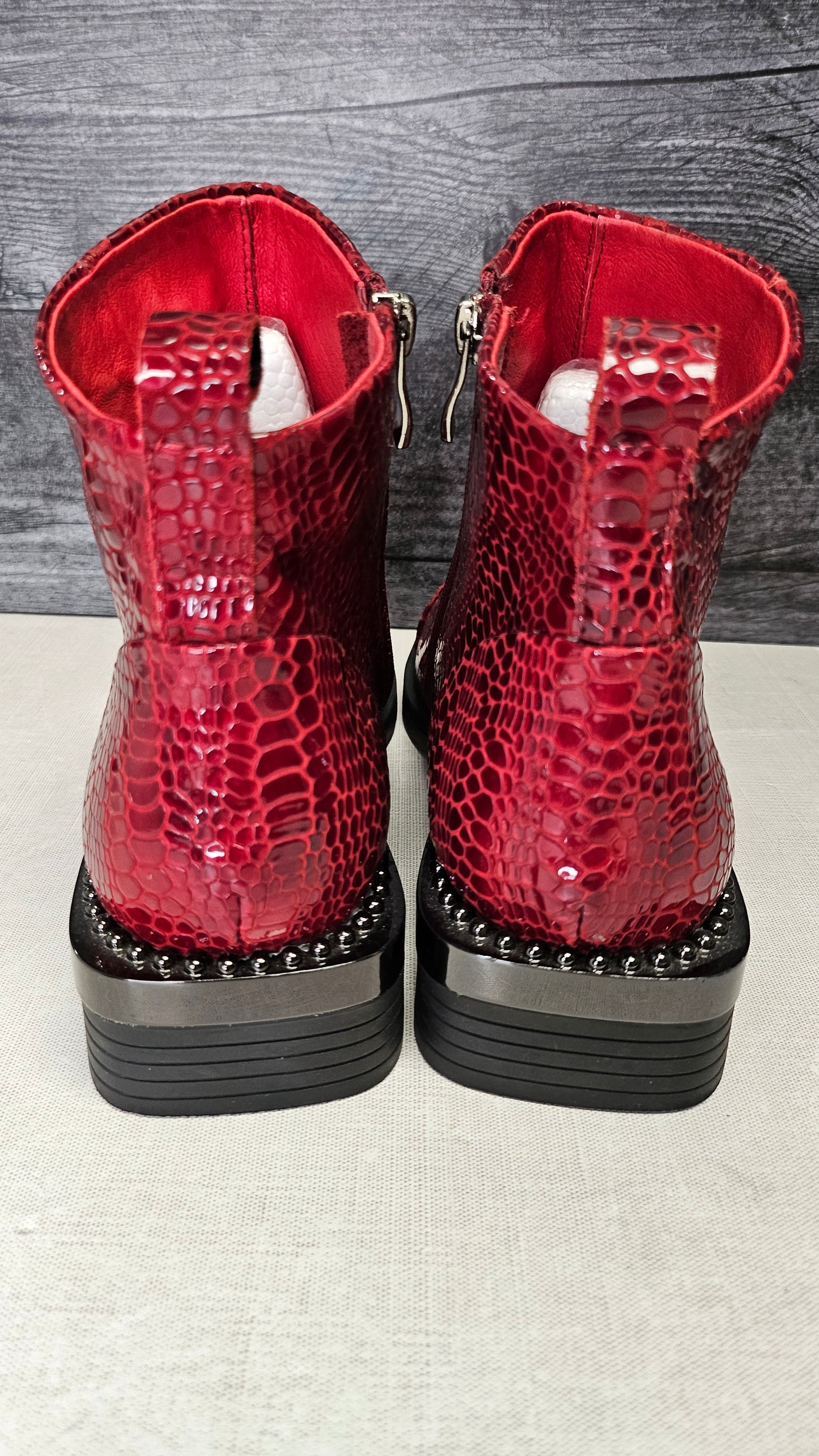 Minx Red Faux Croc Ankle Boot (41)