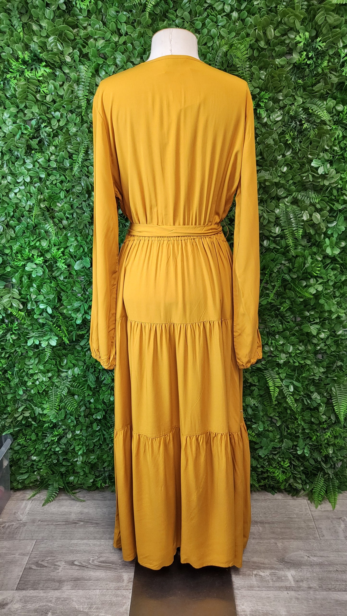 Stella + Gemma Mustard Carlyle Dress BNWT (12)