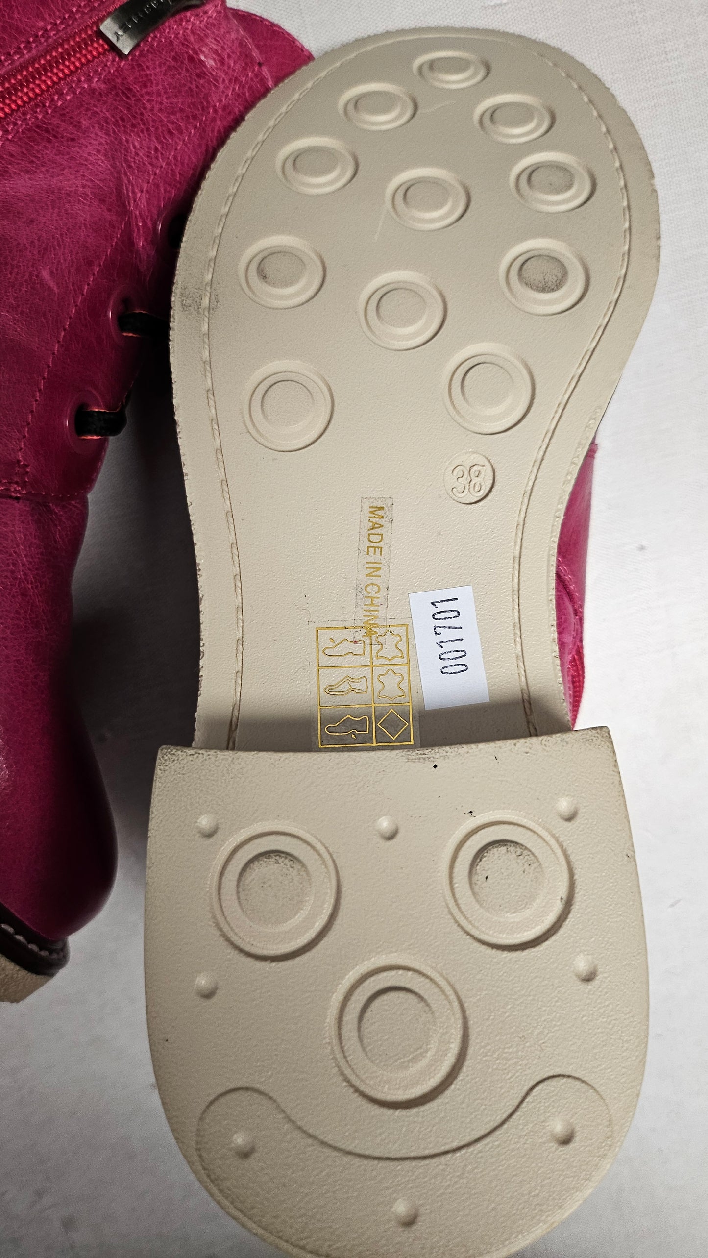 Bresley Pink Leather Boot NEW (38)