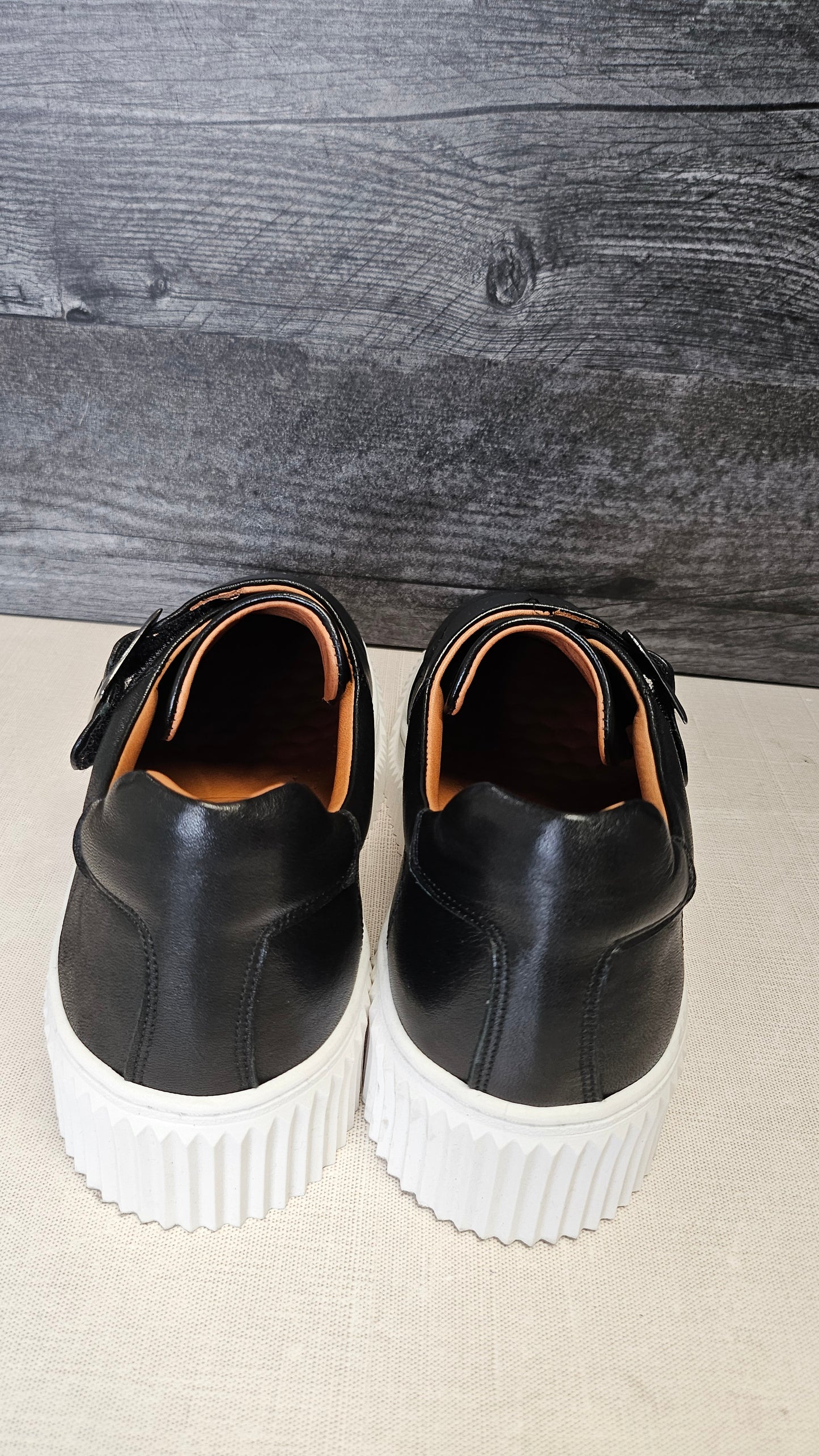 Sala Black Sneakers (38)