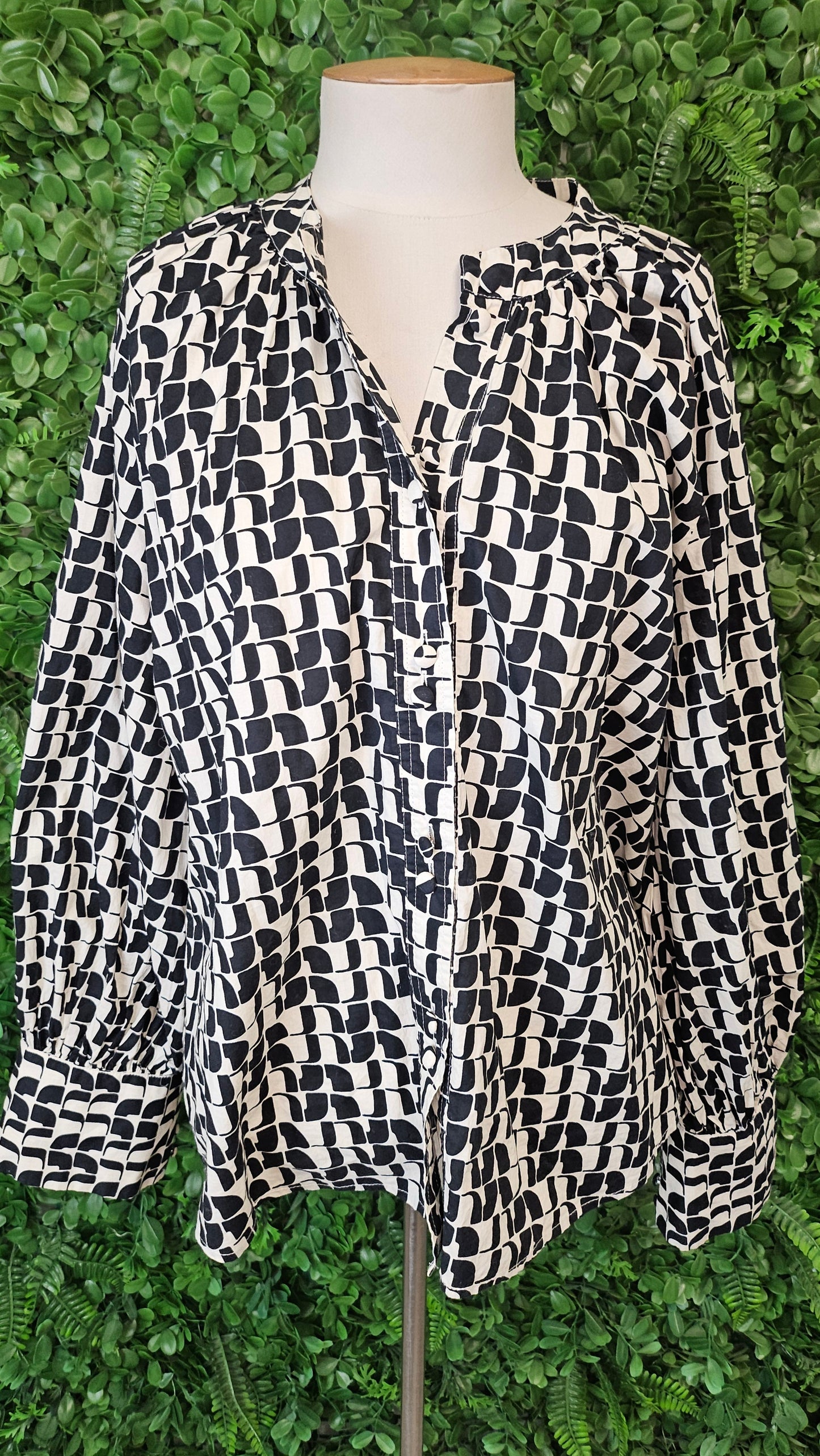 Tuesday Black/Cream Print Shirt (12-14)