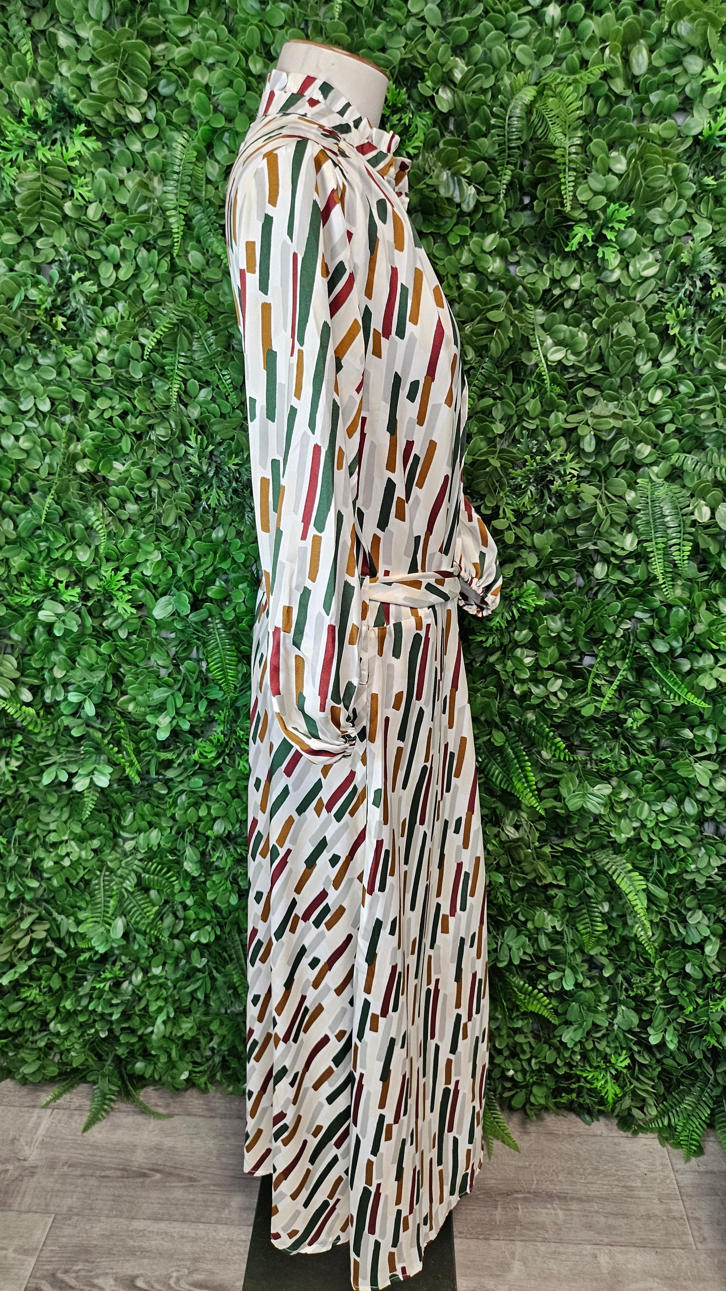 Drama The Label Print Retro Maxi Dress (10)