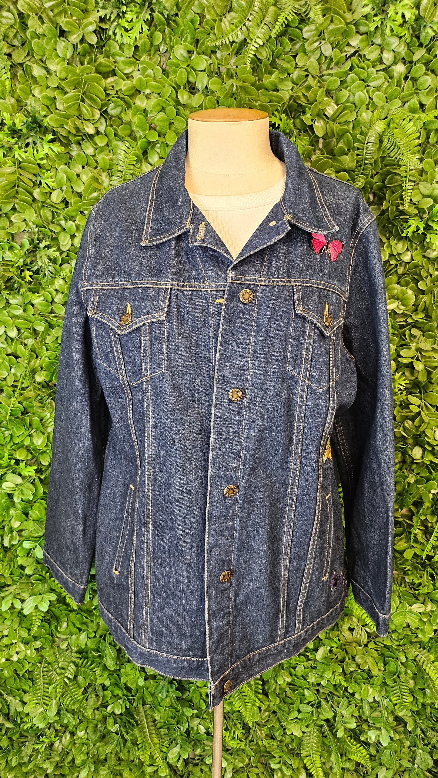 Precious Vessel Ink Embroidered Jacket (16)