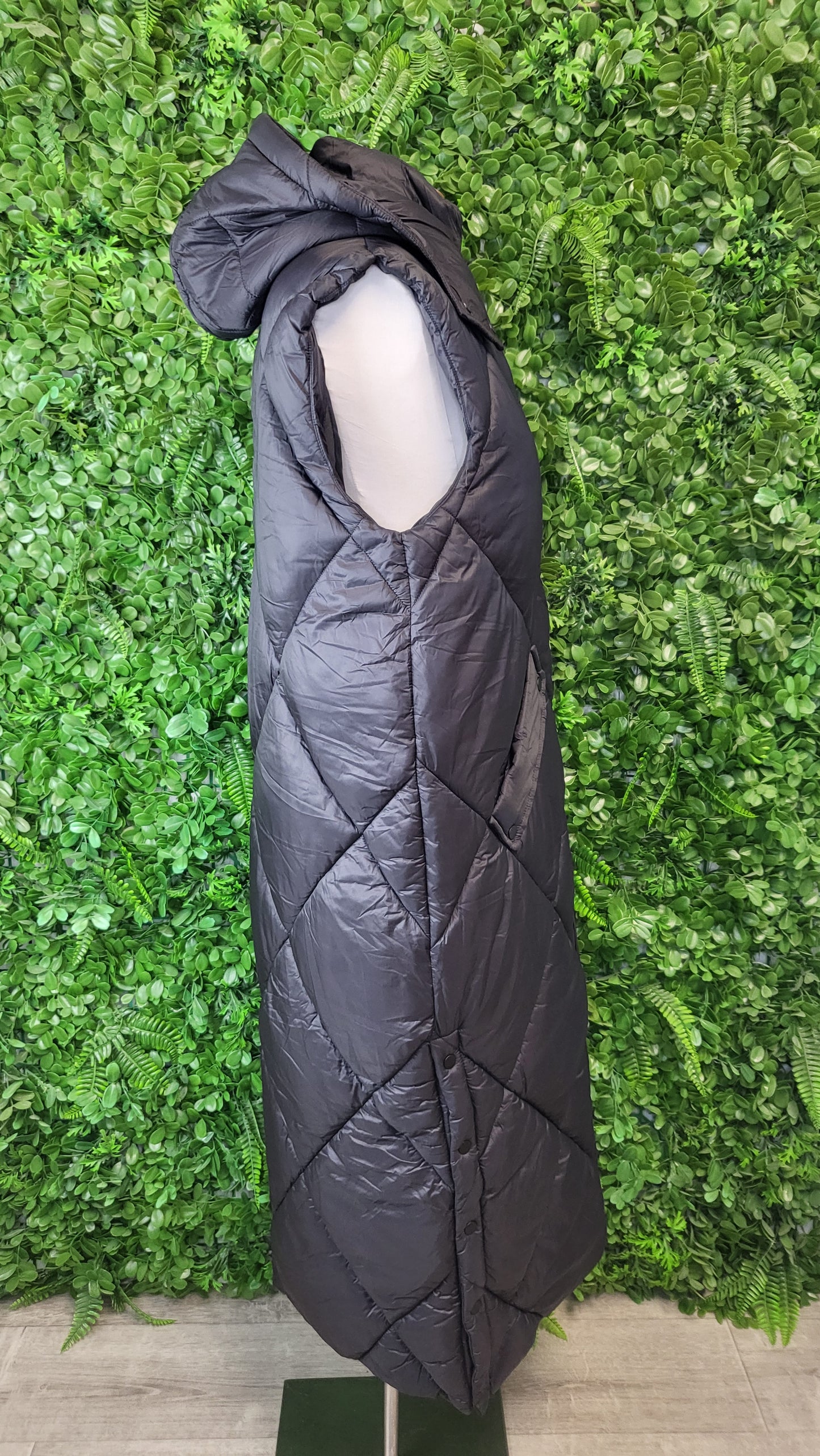 Active Black Longline Puffer Vest (10-12)