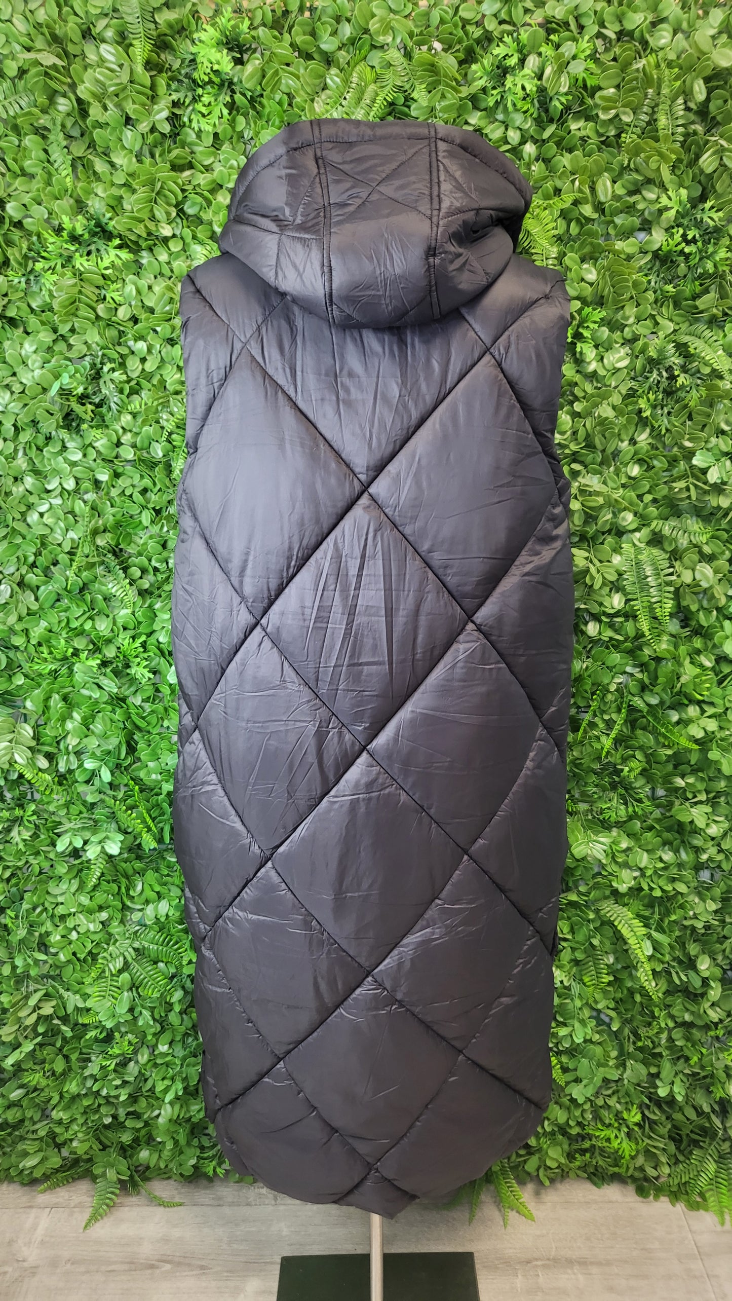 Active Black Longline Puffer Vest (10-12)
