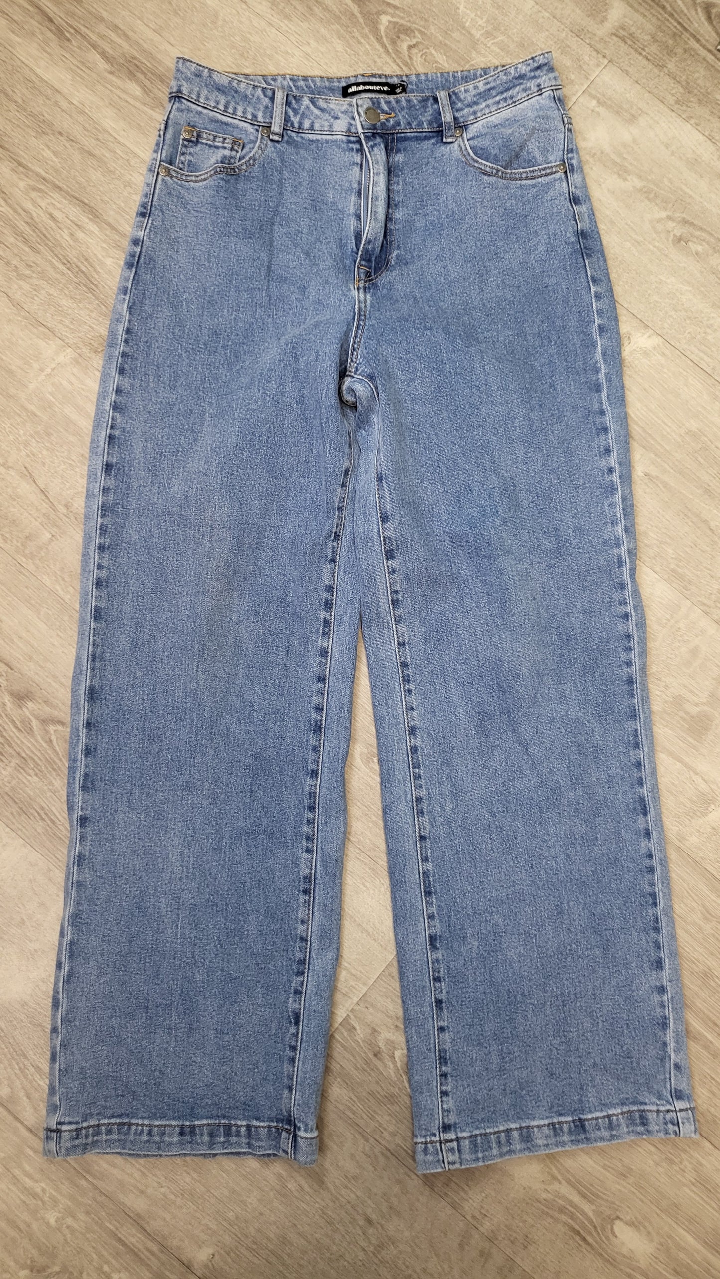 All About Eve Light Wash Wide Leg Jean (14)