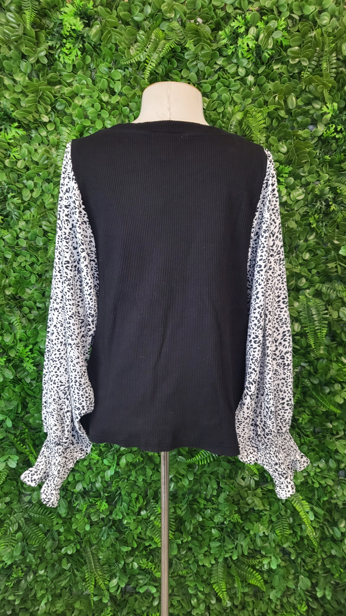 Charlo Animal Print Contrast Top (10)