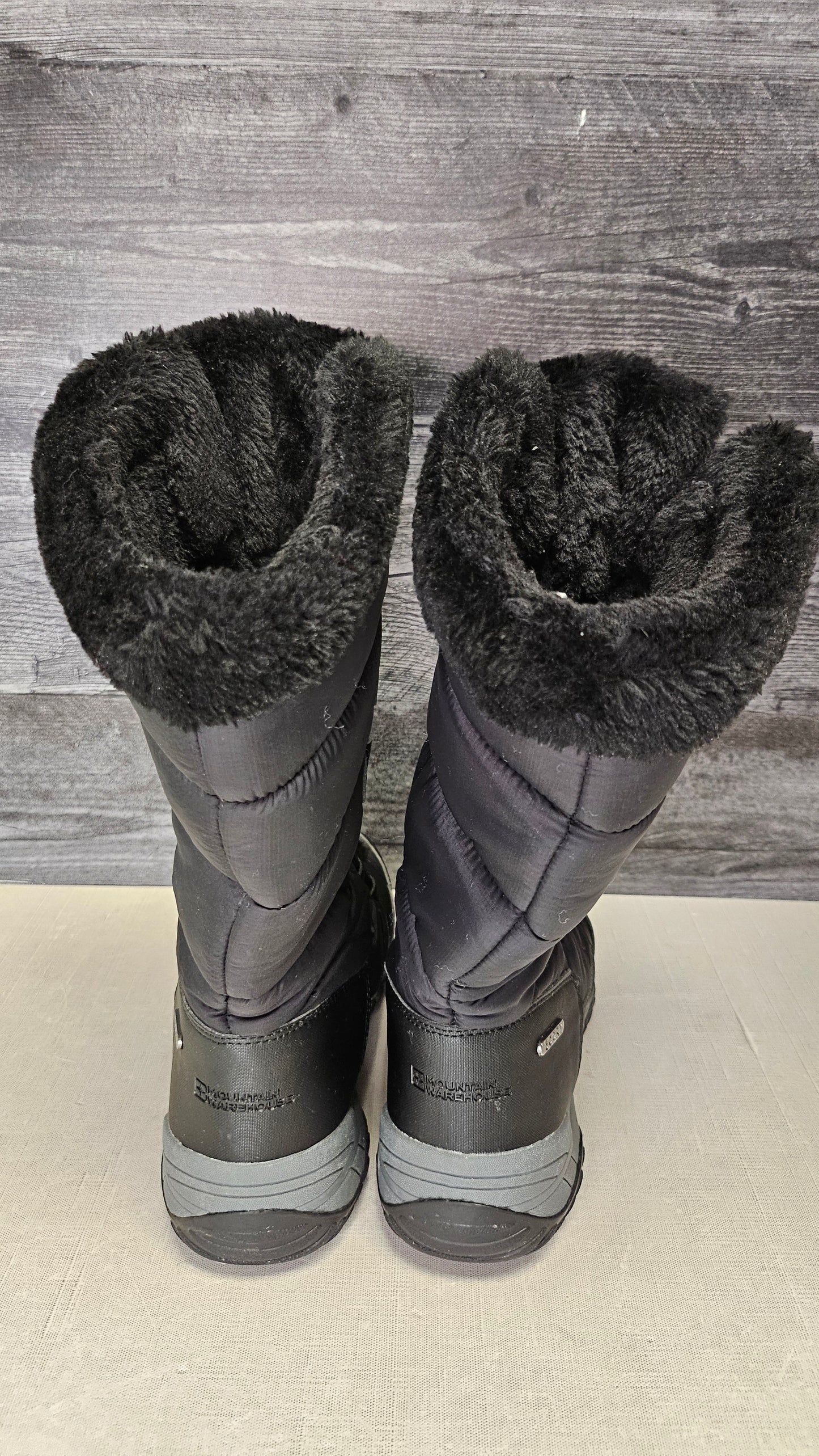 Mountain Warehouse Black Thinsulate Boots (40)