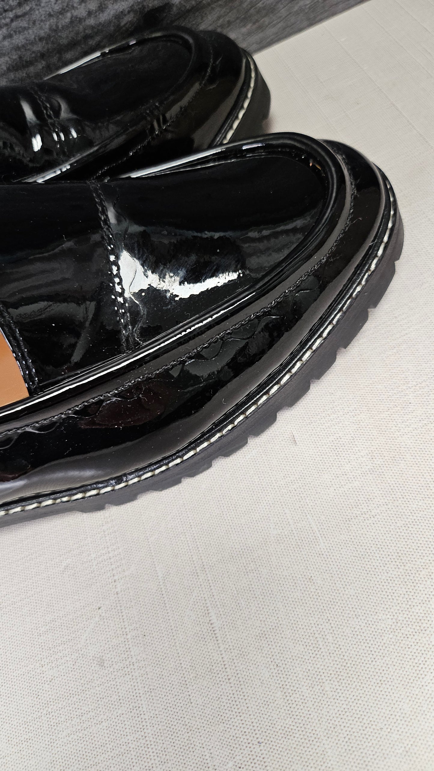 Mi Piaci Black Patent Loafer (42)
