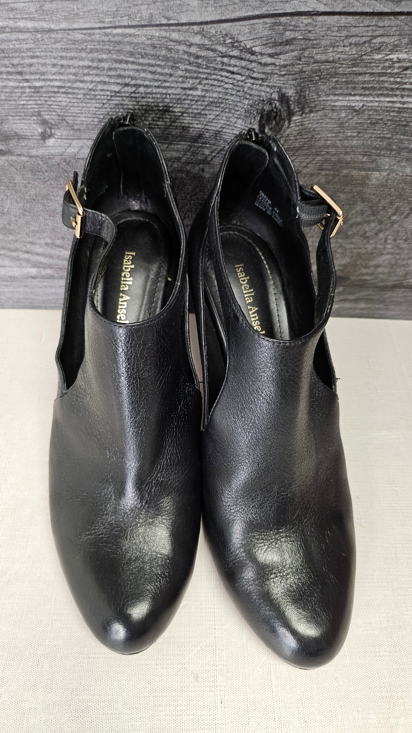Isabella Anselmi Black Bootie Heel (41)
