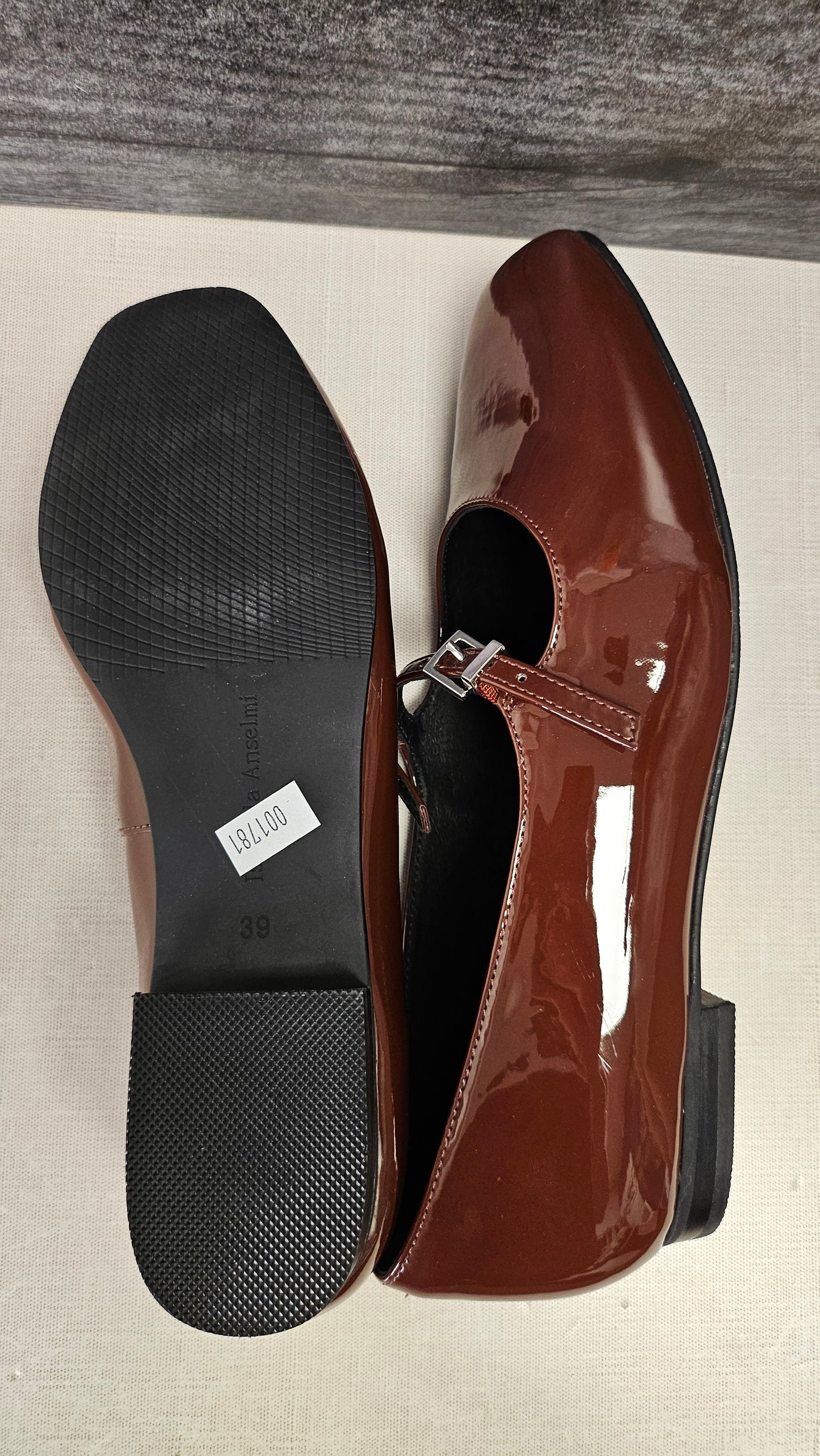 Isabella Anselmi Chocolate Patent Mary Jane (39)