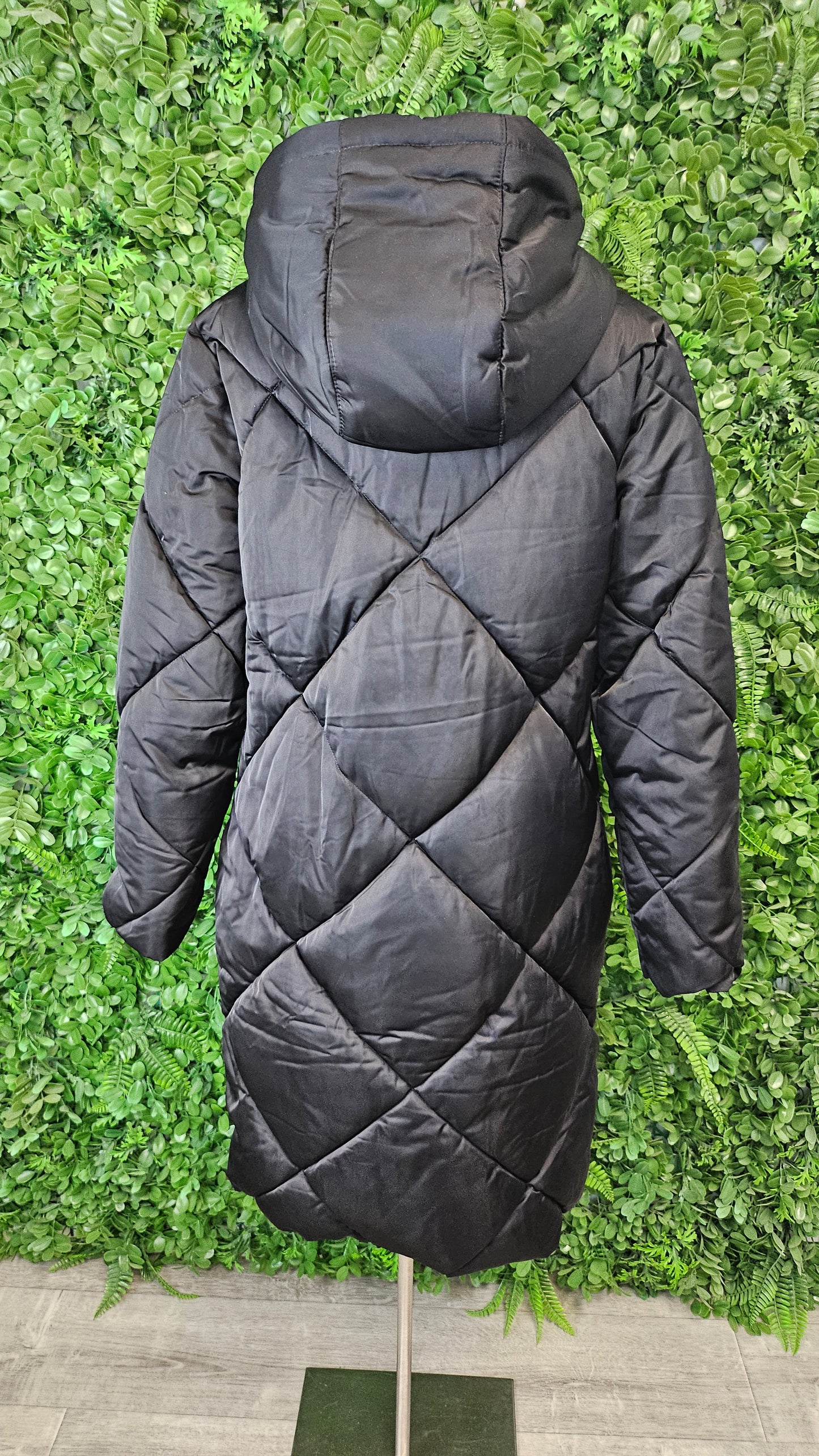 Decjuba Black Longline Puffer (10-12)