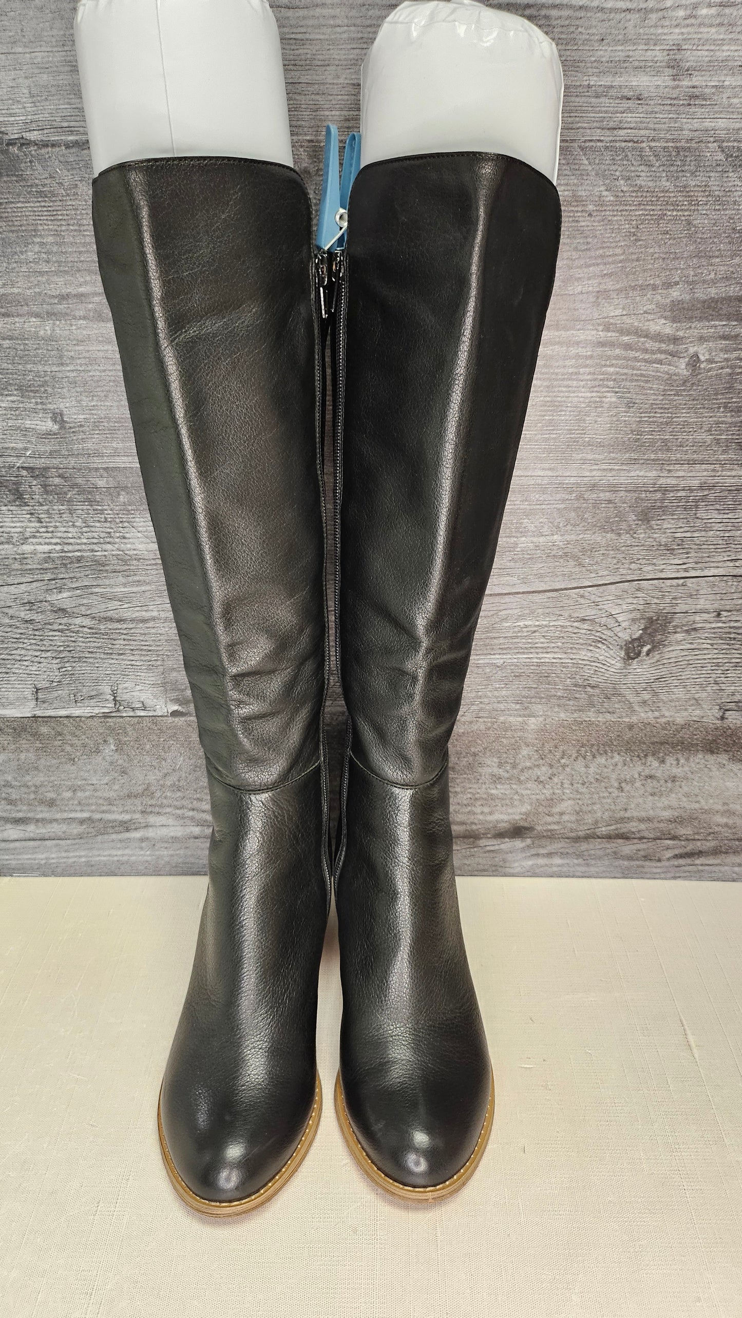 Django & Juliette Black Leather Knee High Boots (37)