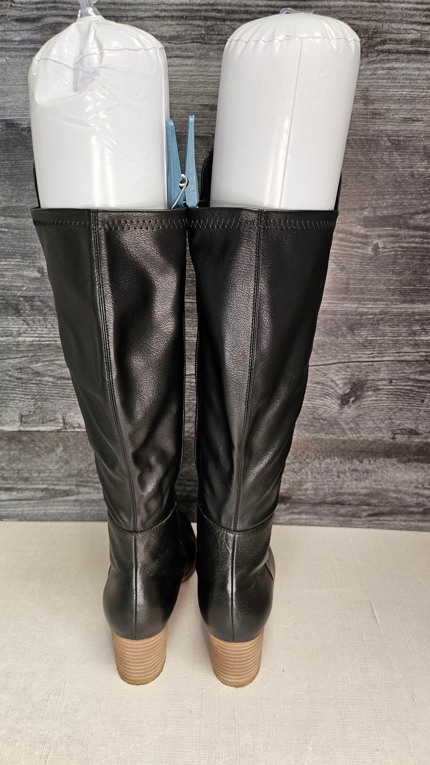 Django & Juliette Black Leather Knee High Boots (37)