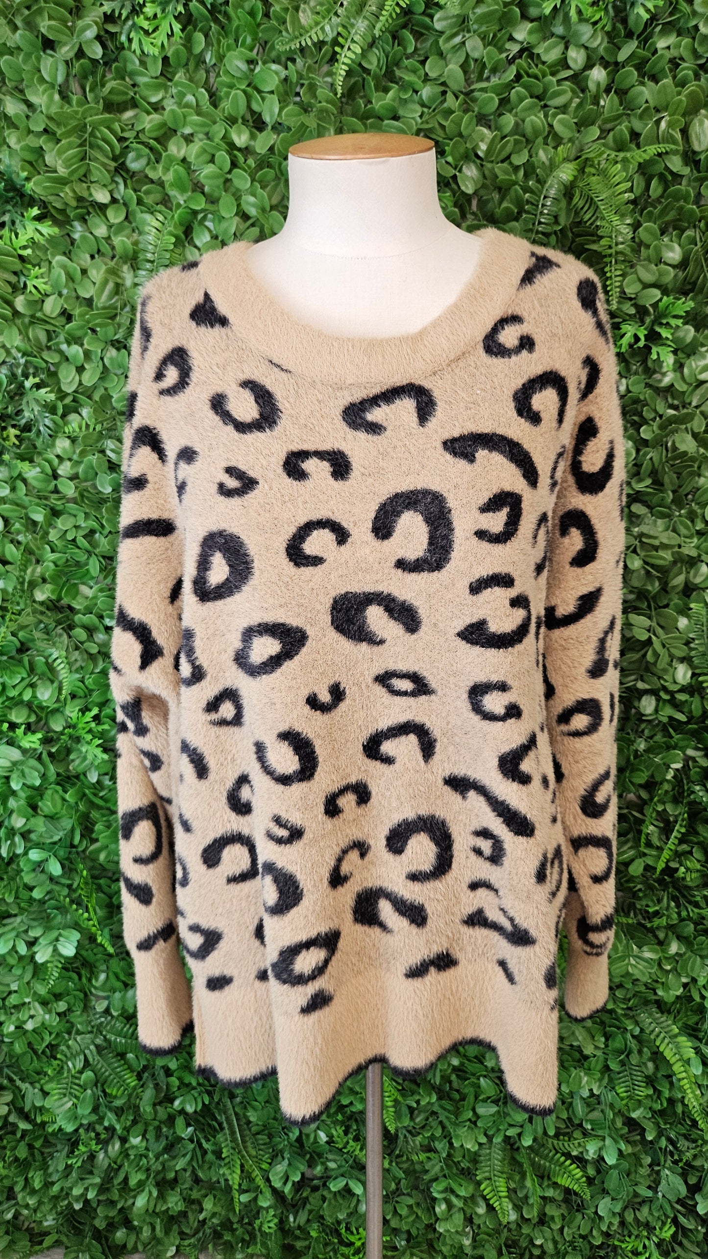 Foxwood Leopard Print Fluffy Knit (16)