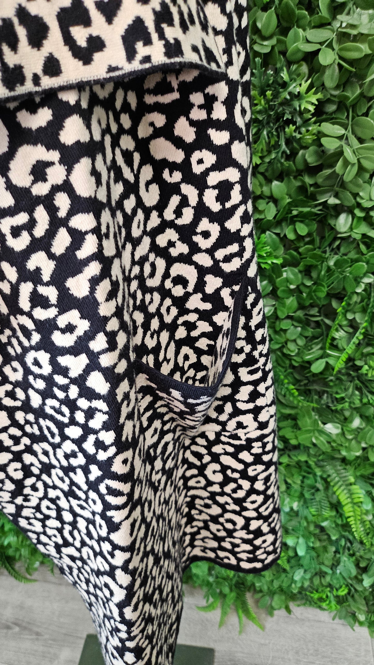 Eb&Ive Animal Wrap Cardigan OSFM