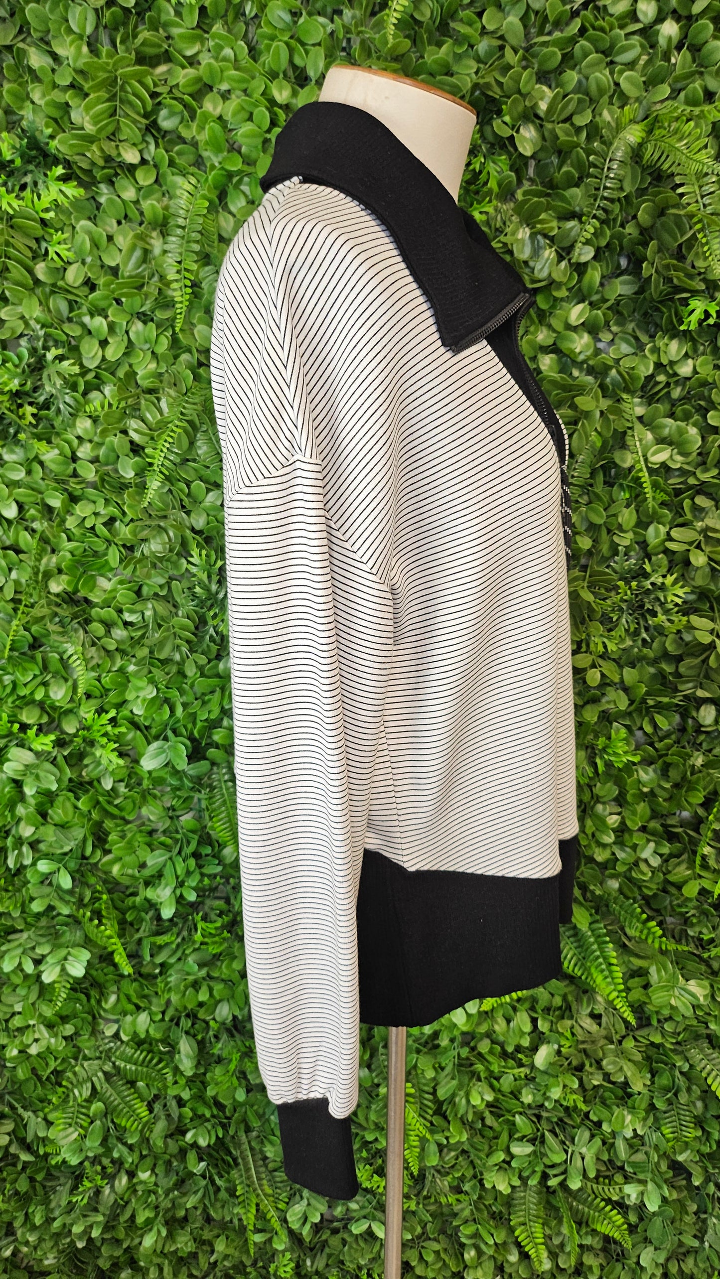Foil Black/White Stripe Zip Up (12)