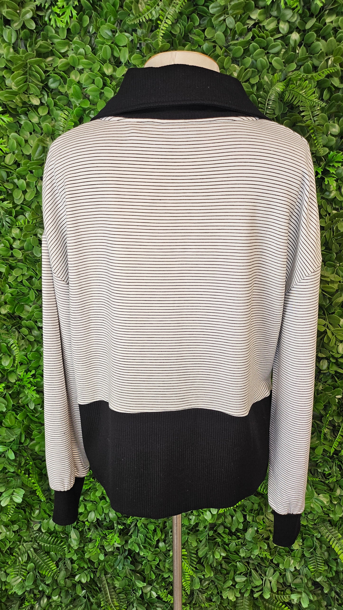 Foil Black/White Stripe Zip Up (12)