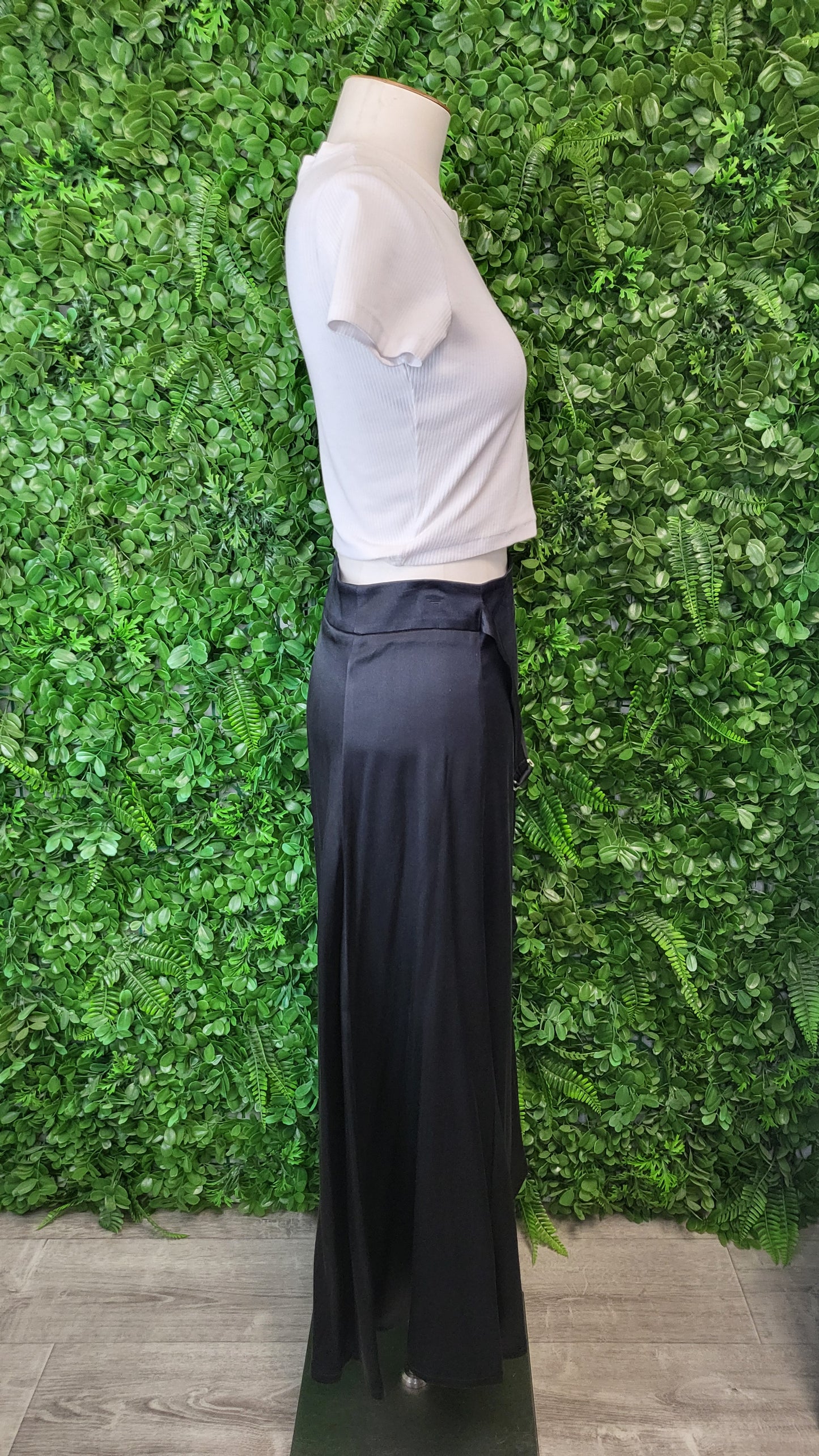 Caroline Sills Black Sateen Skirt (16)